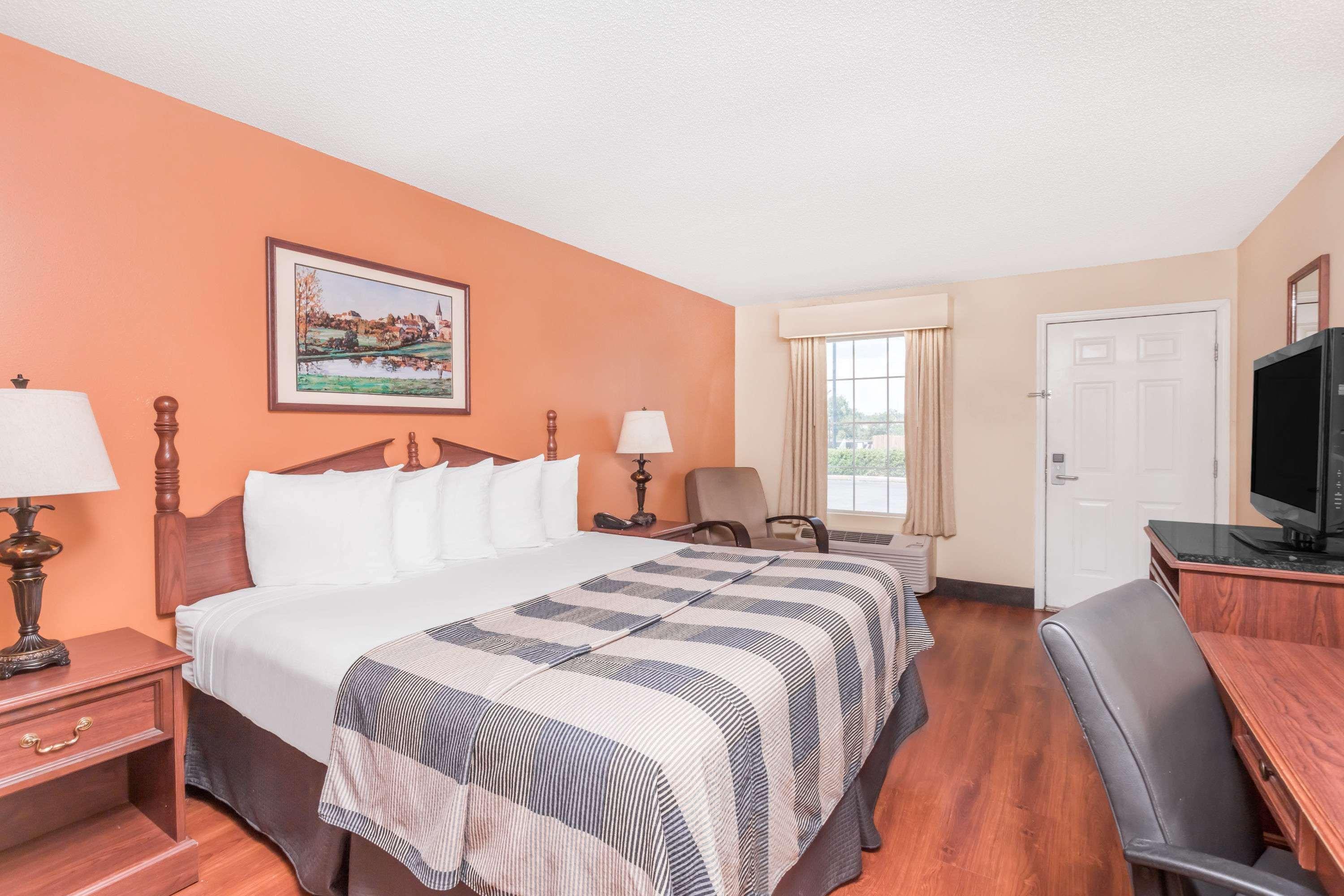 Suite King Bed Non Smoking