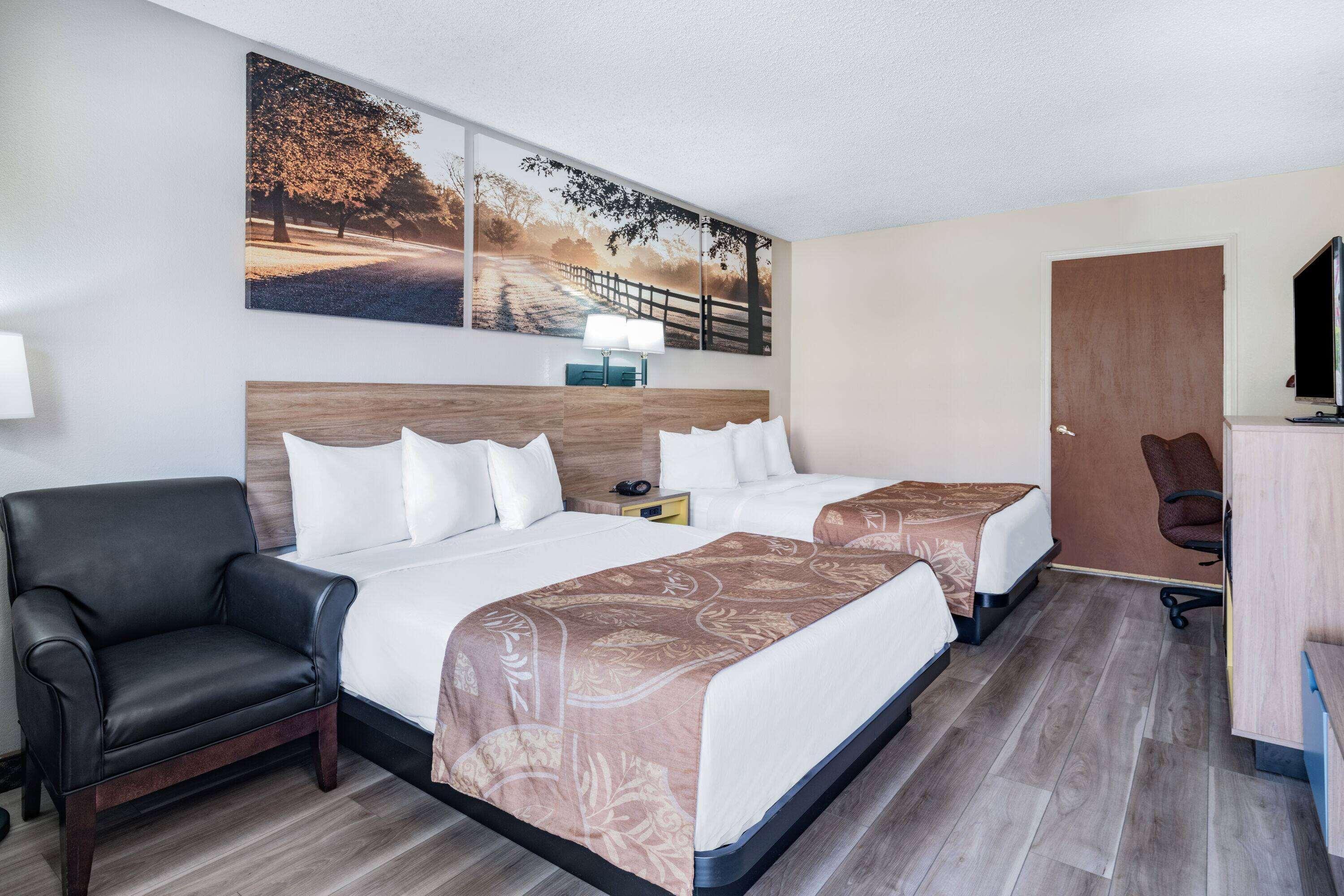 Quadruple Two Queen Beds