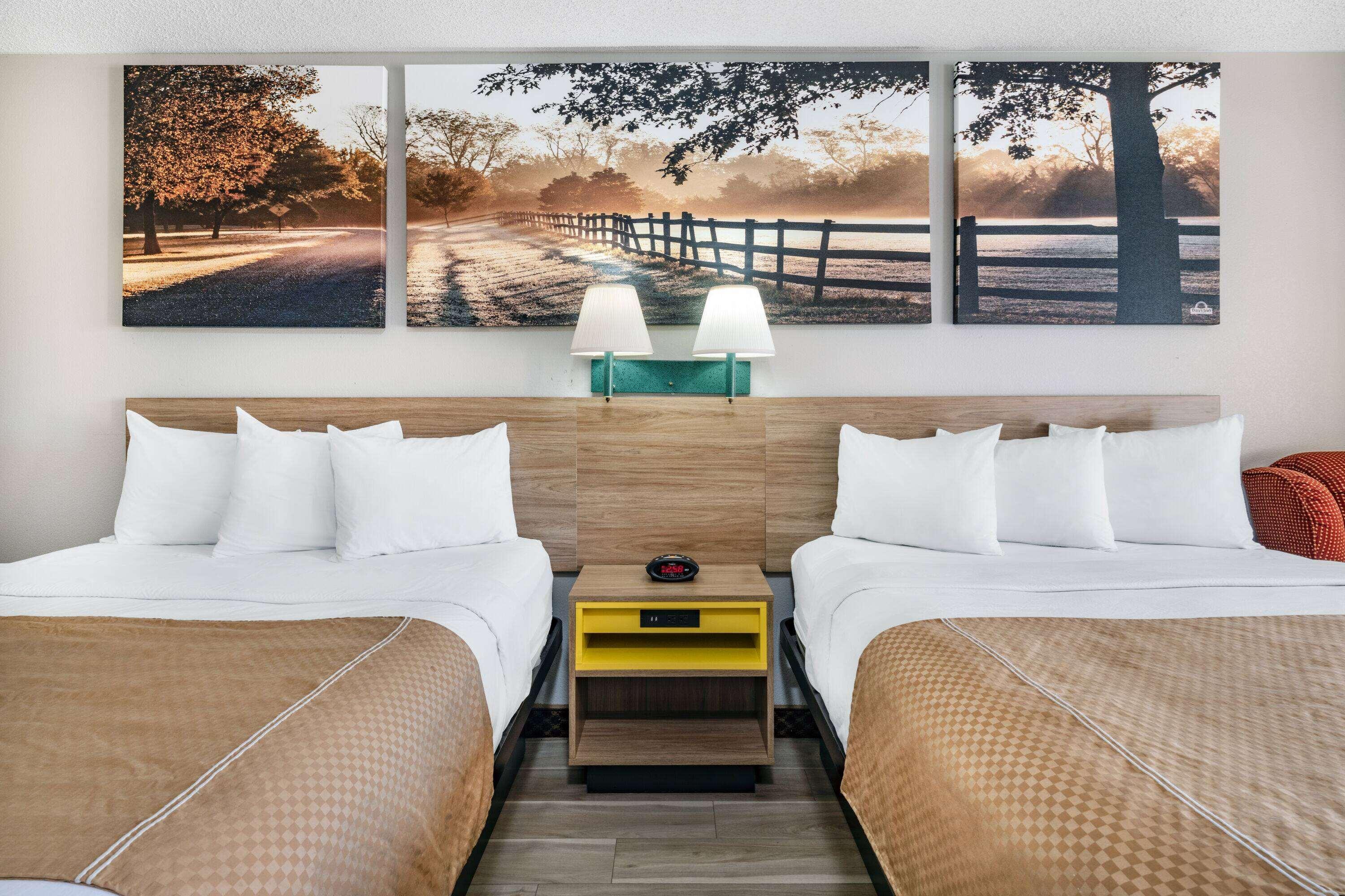 Quadruple Two Queen Beds