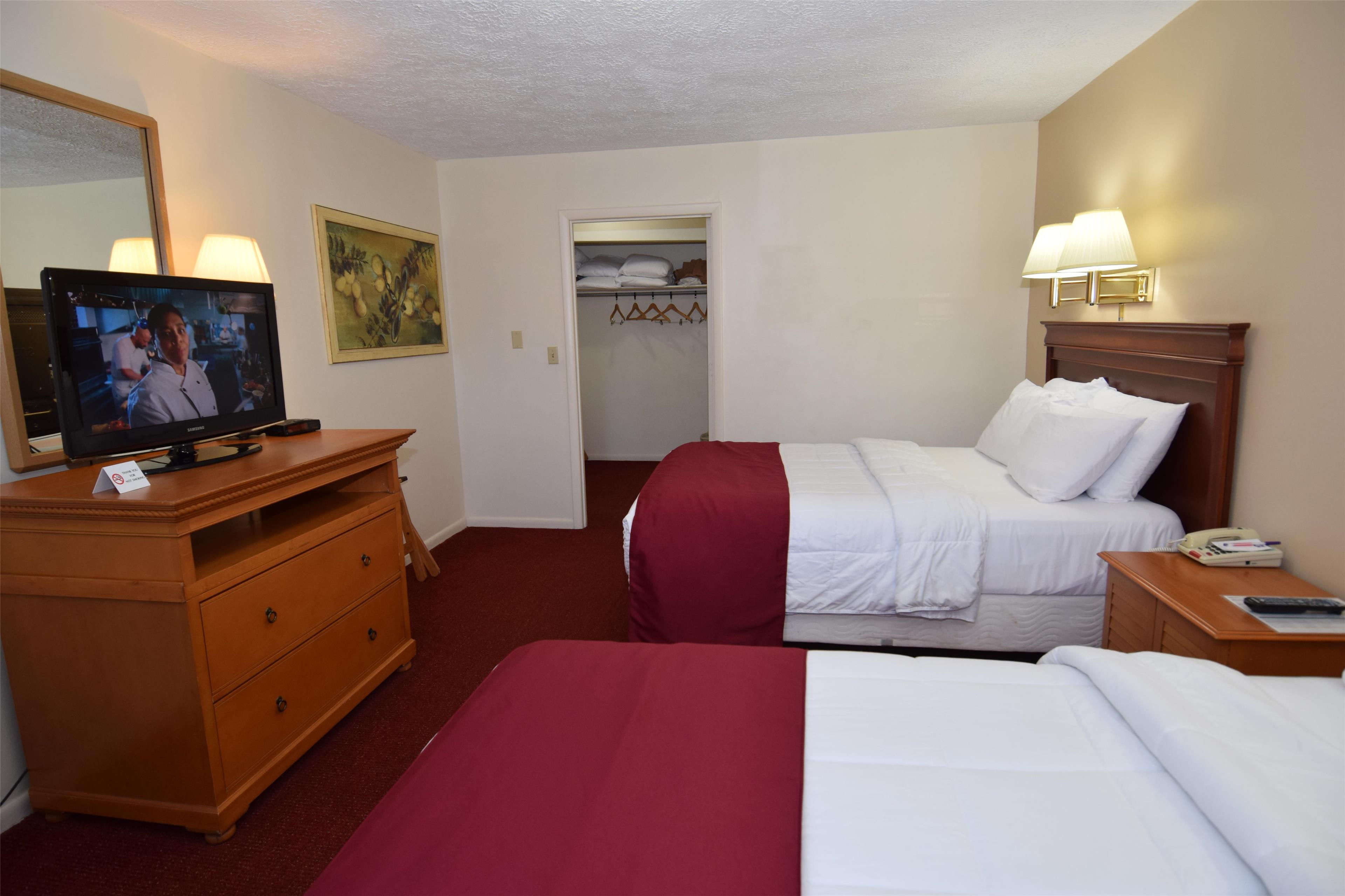 Suite Two Queen Beds