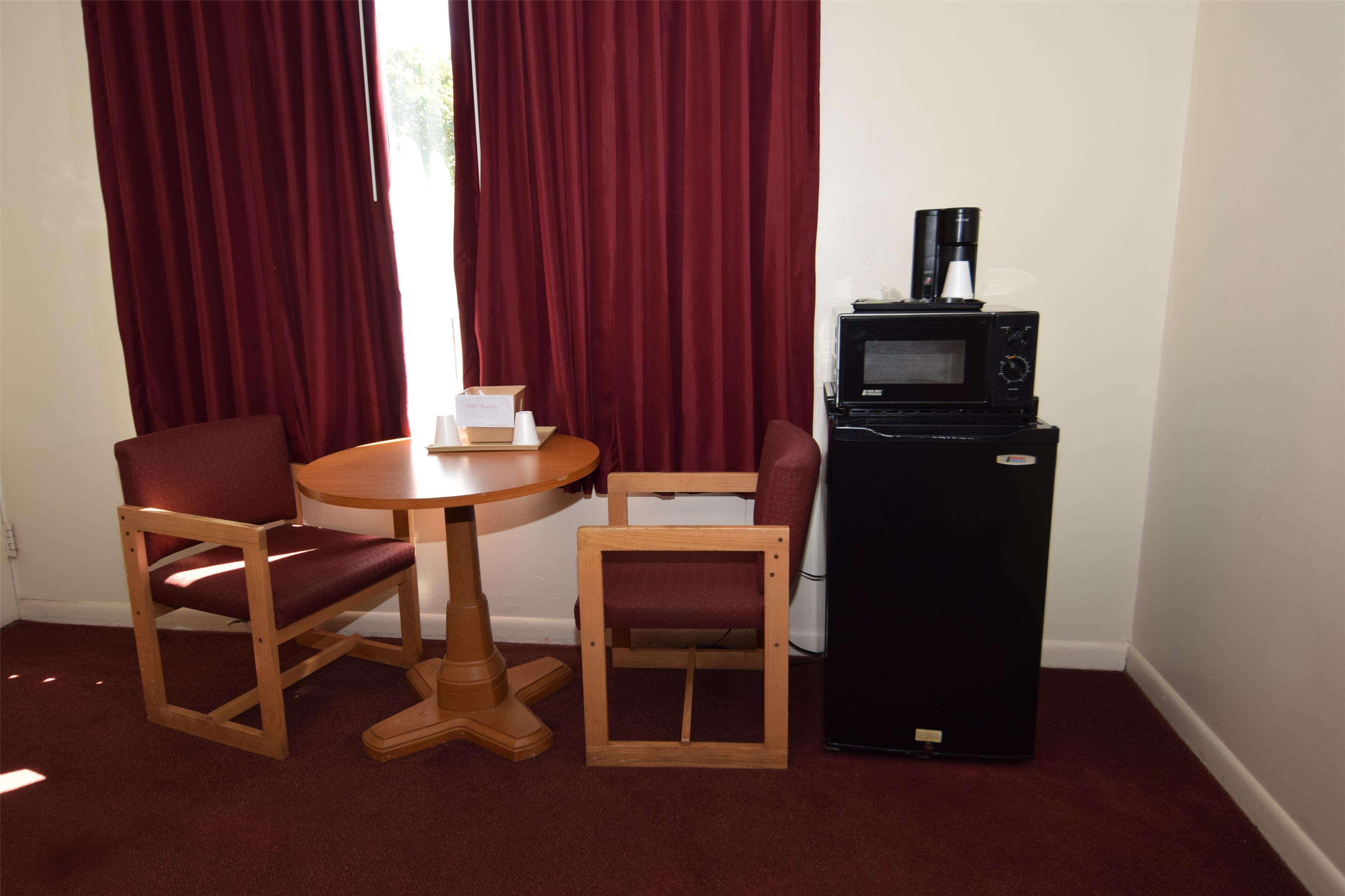 Double Queen Bed Non Smoking