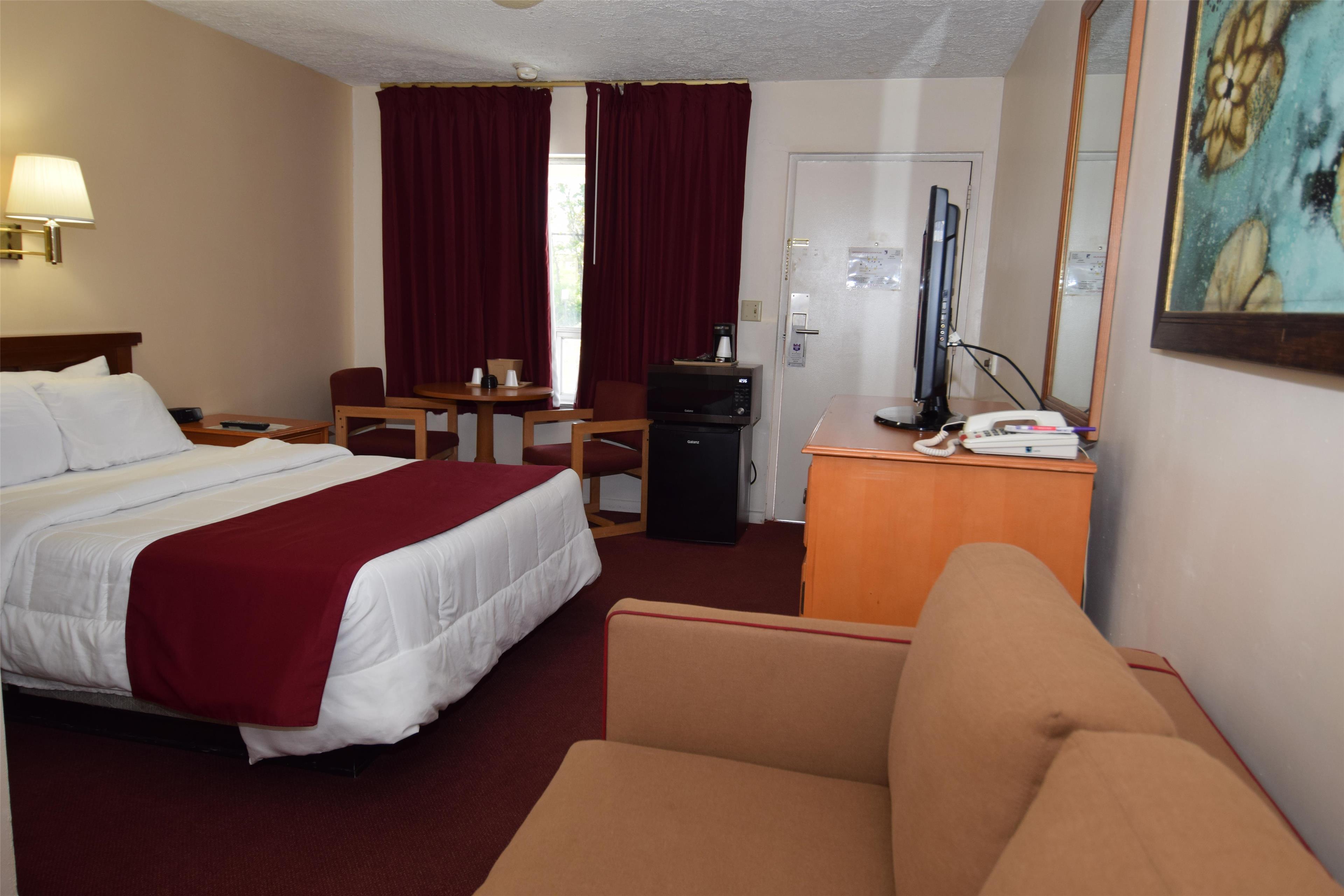 Double Queen Bed Non Smoking