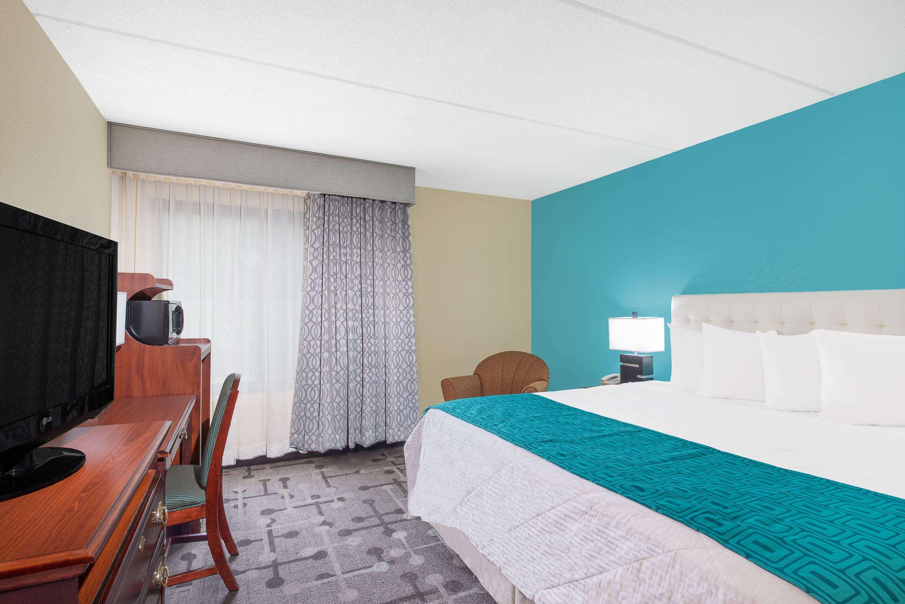 Room King Bed Non Smoking