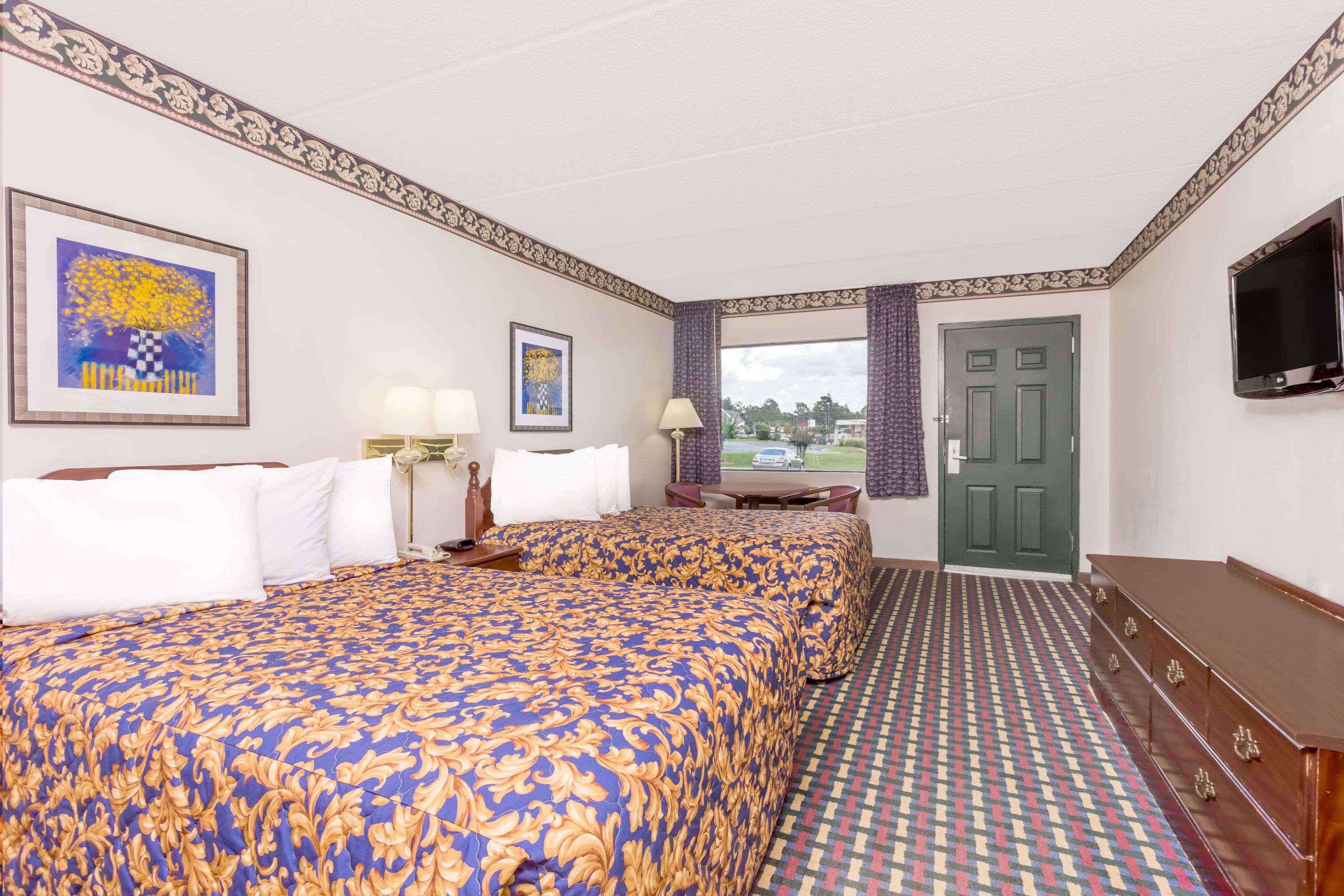 Room Two Double Beds