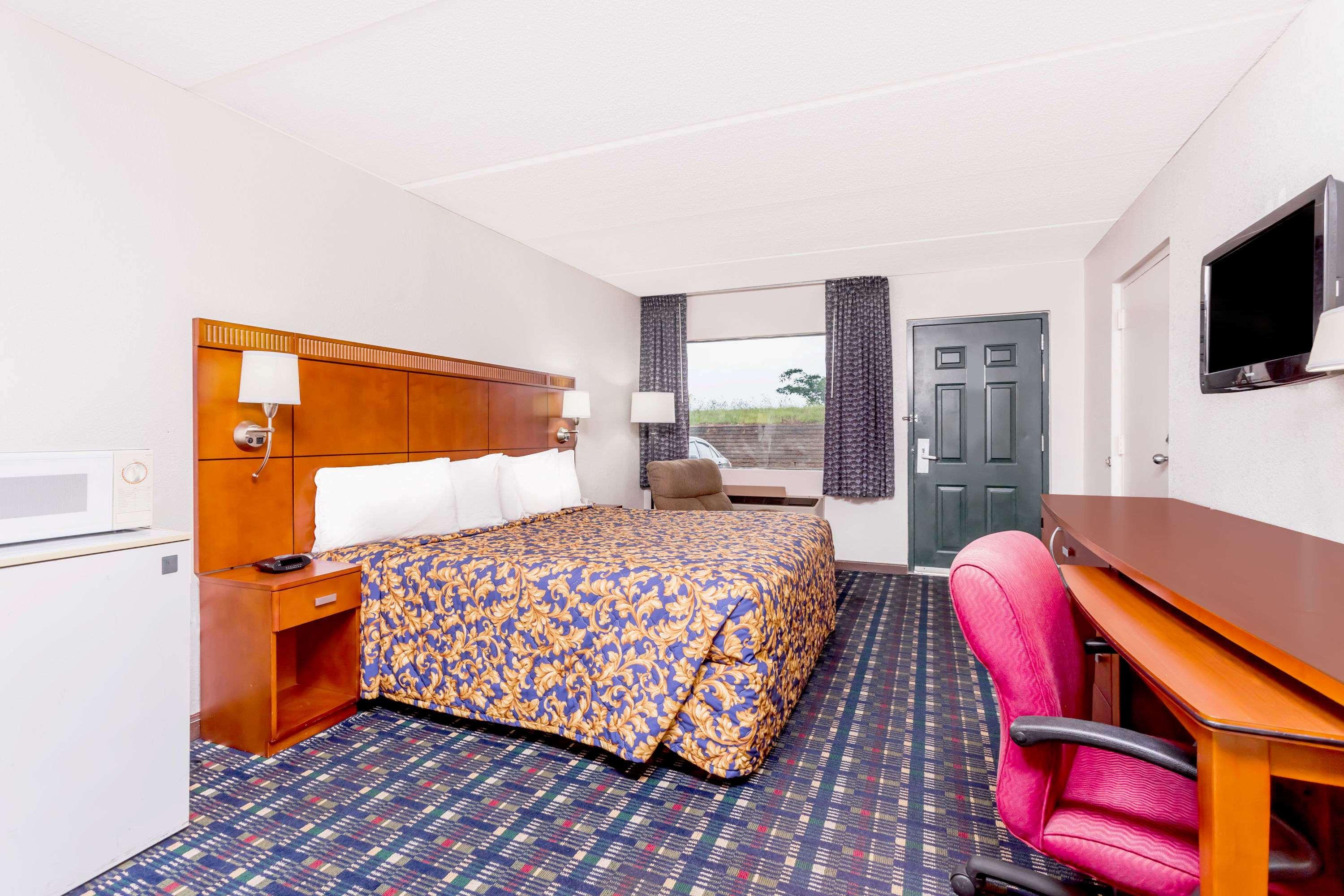 Double King Bed Non Smoking