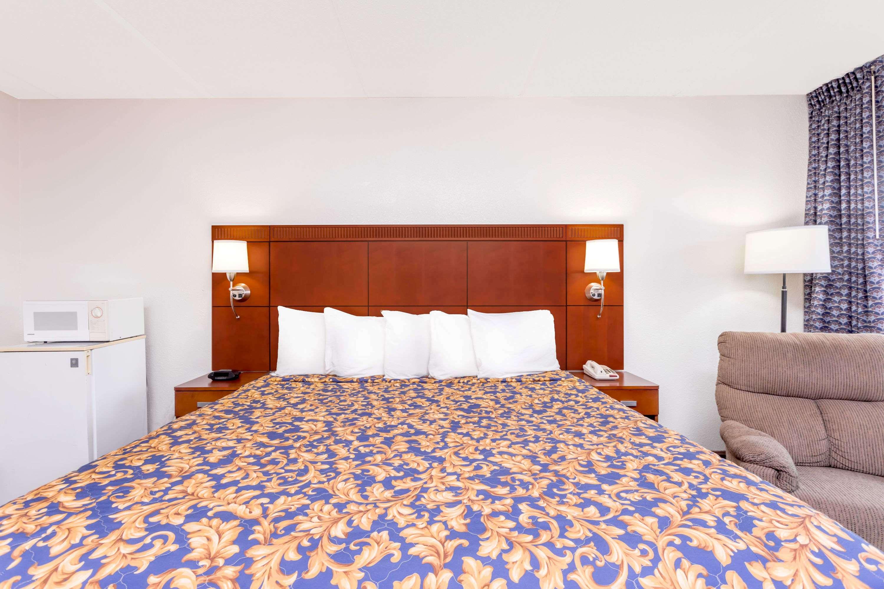 Double King Bed Non Smoking