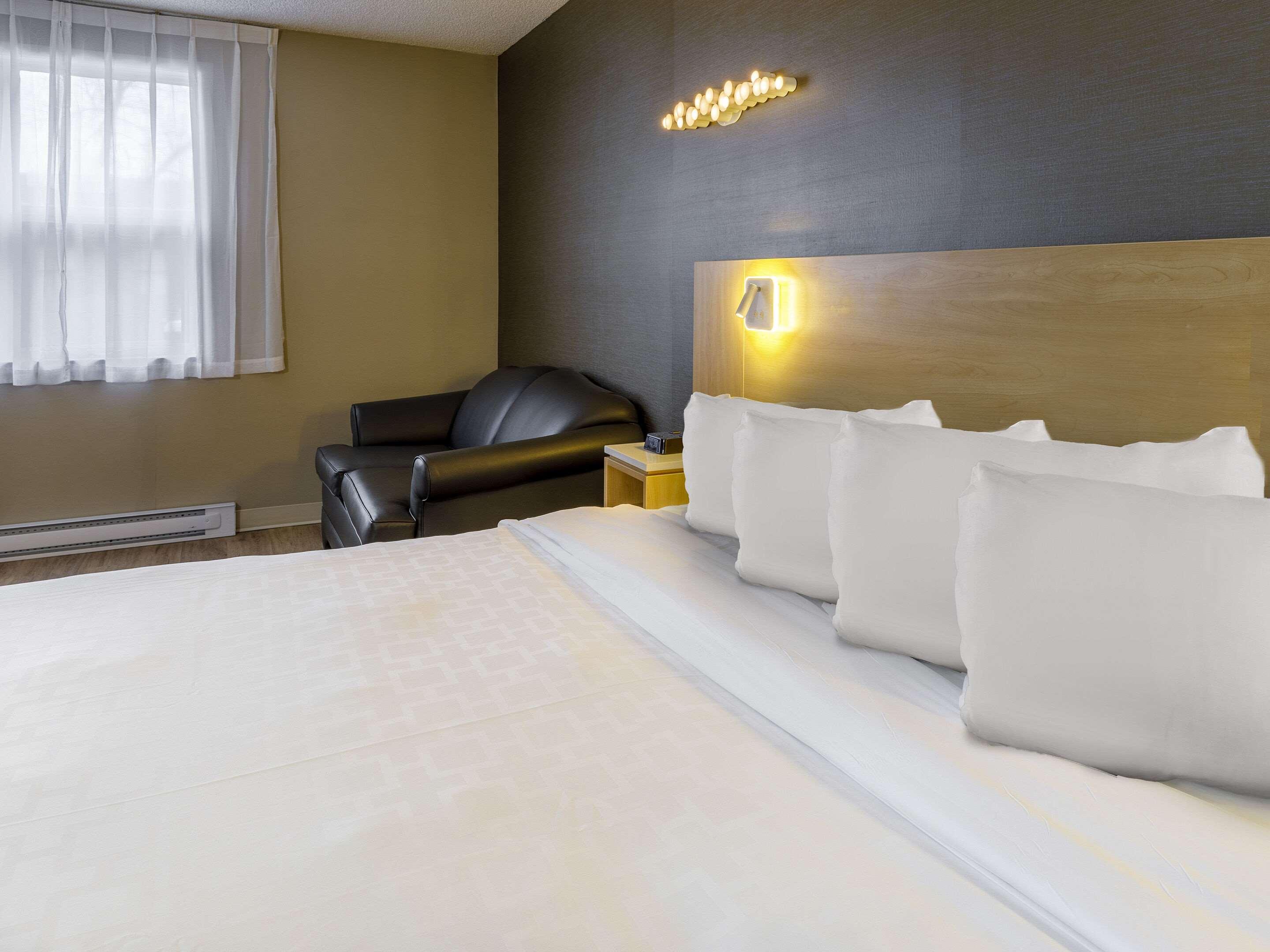 Double Accessible King Size Bed