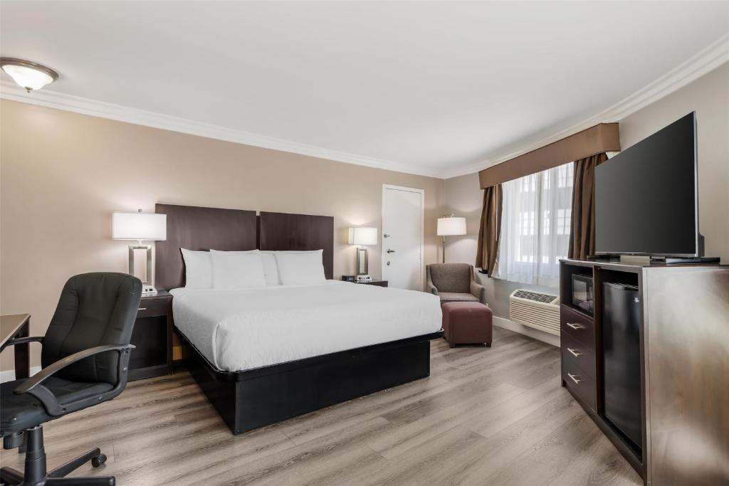 Double King Size Bed