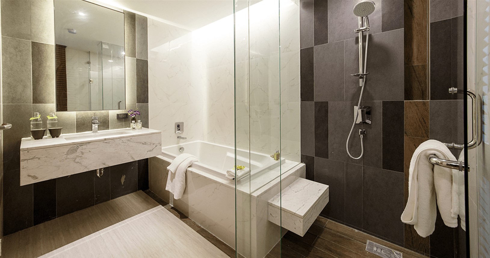 Suite Deluxe One Bed