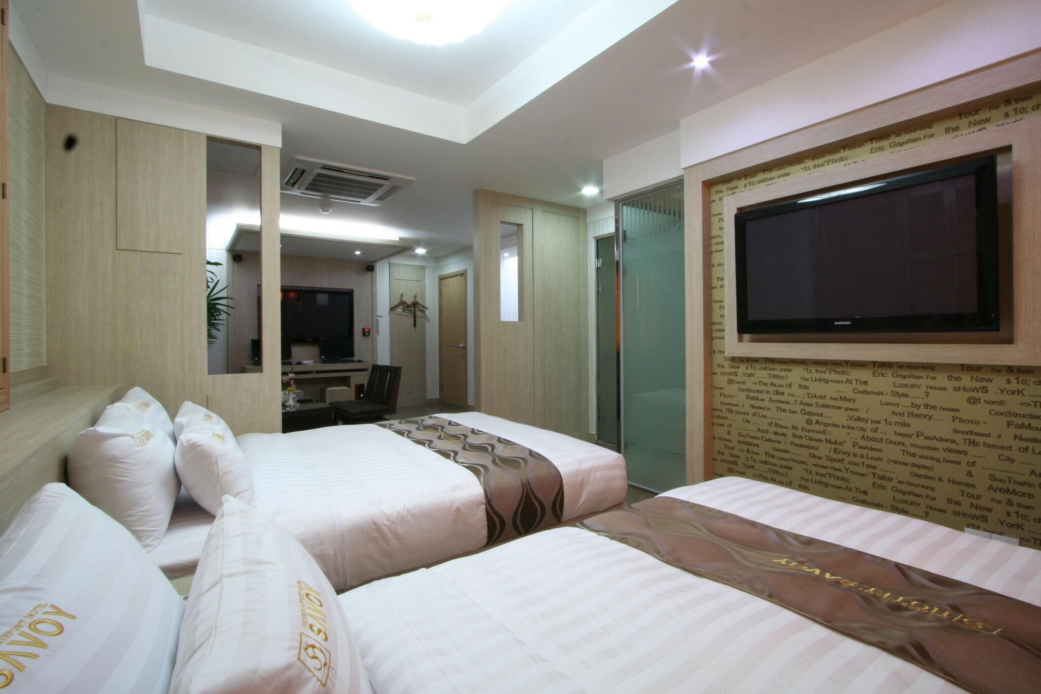 Suite Two Double Beds