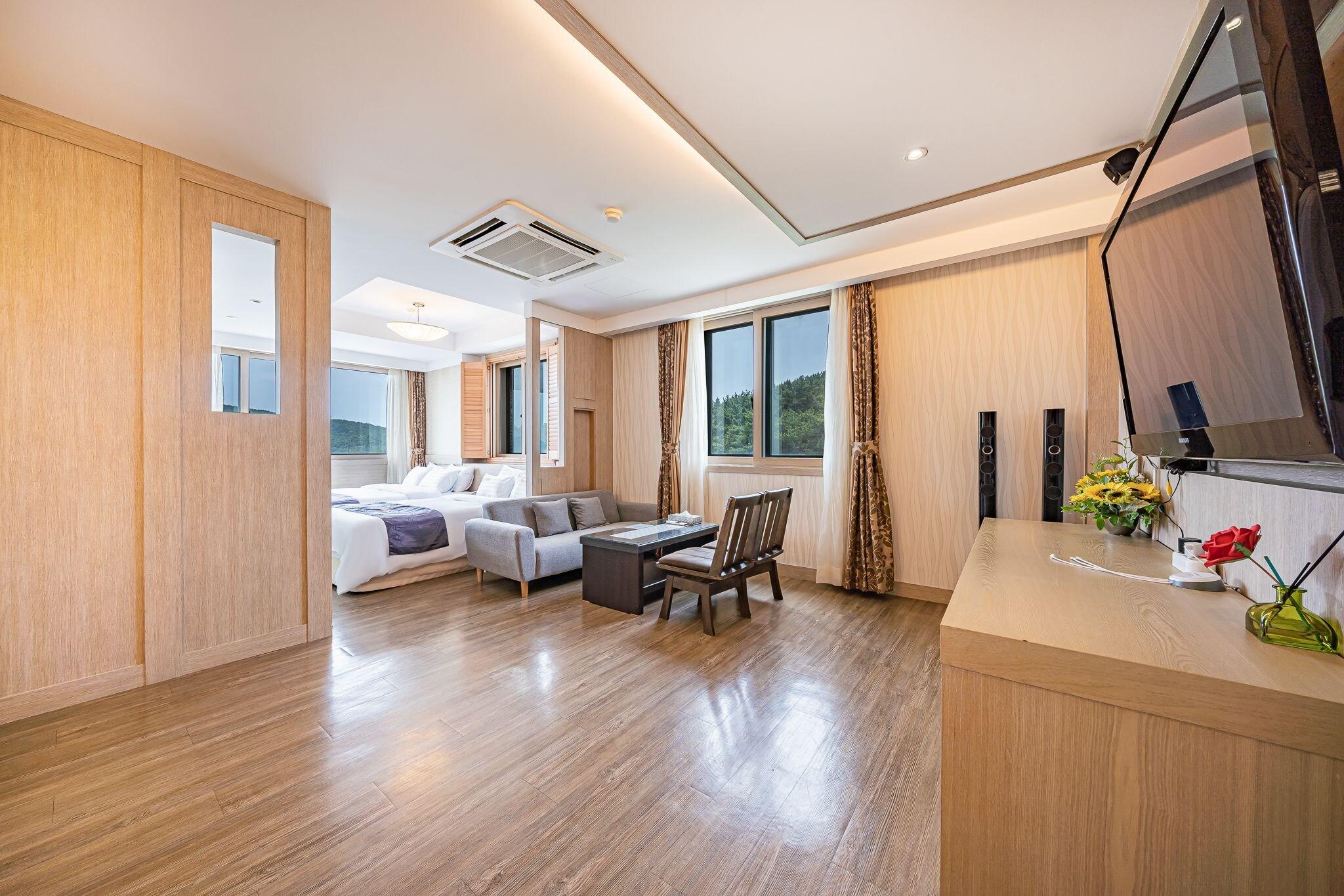 Suite Two Double Beds