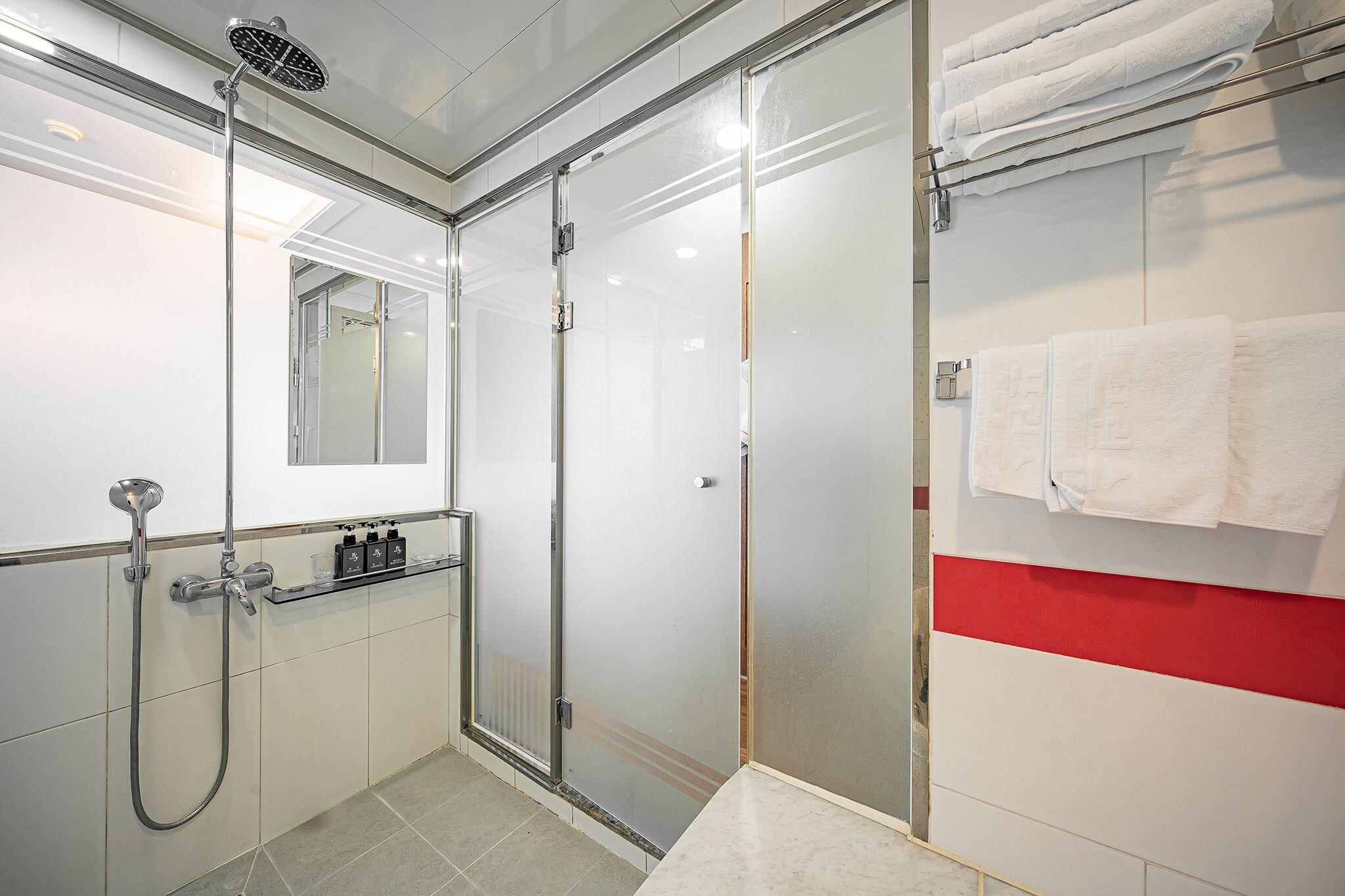 Junior Suite Two Beds