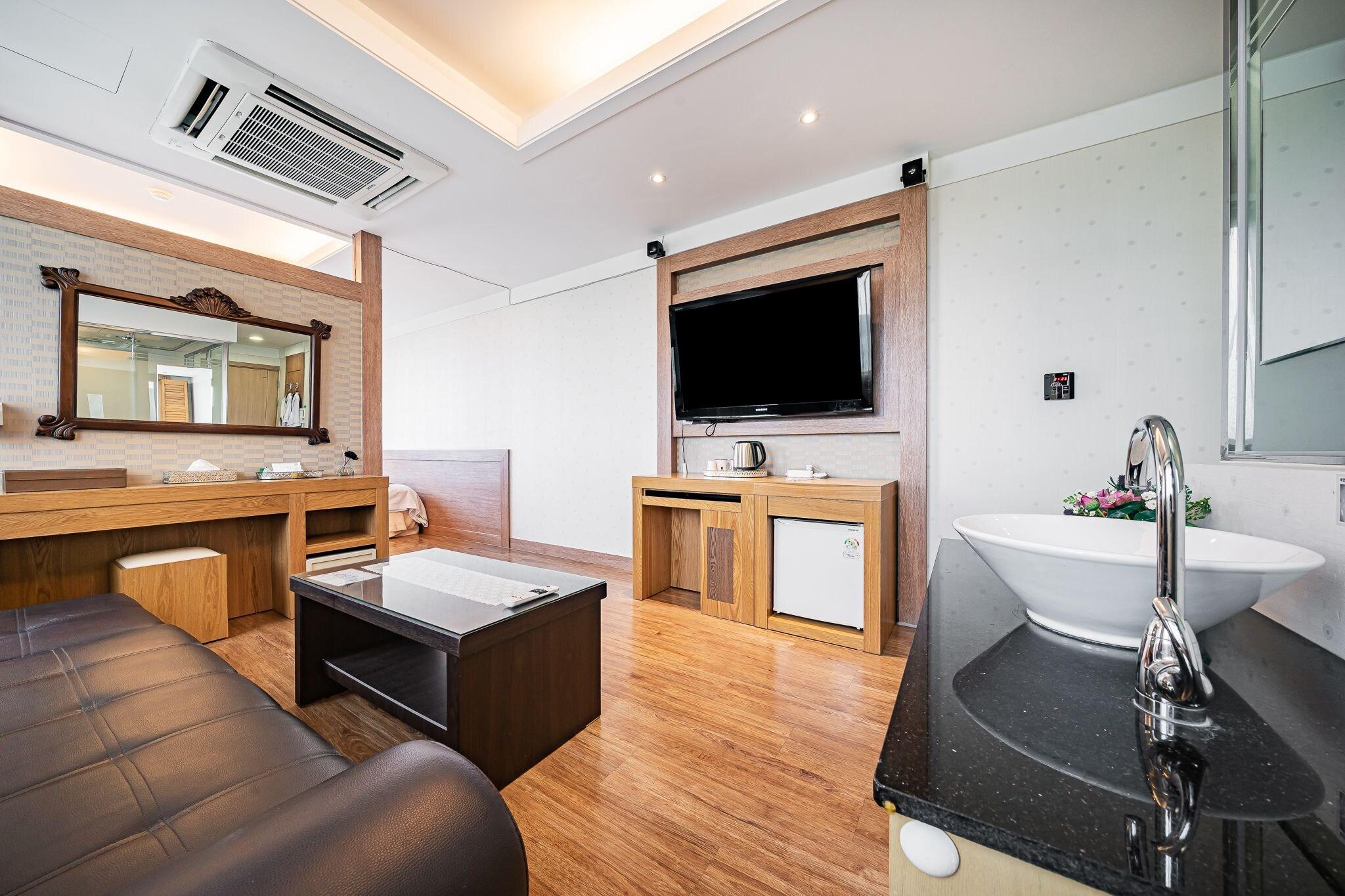 Junior Suite Two Beds