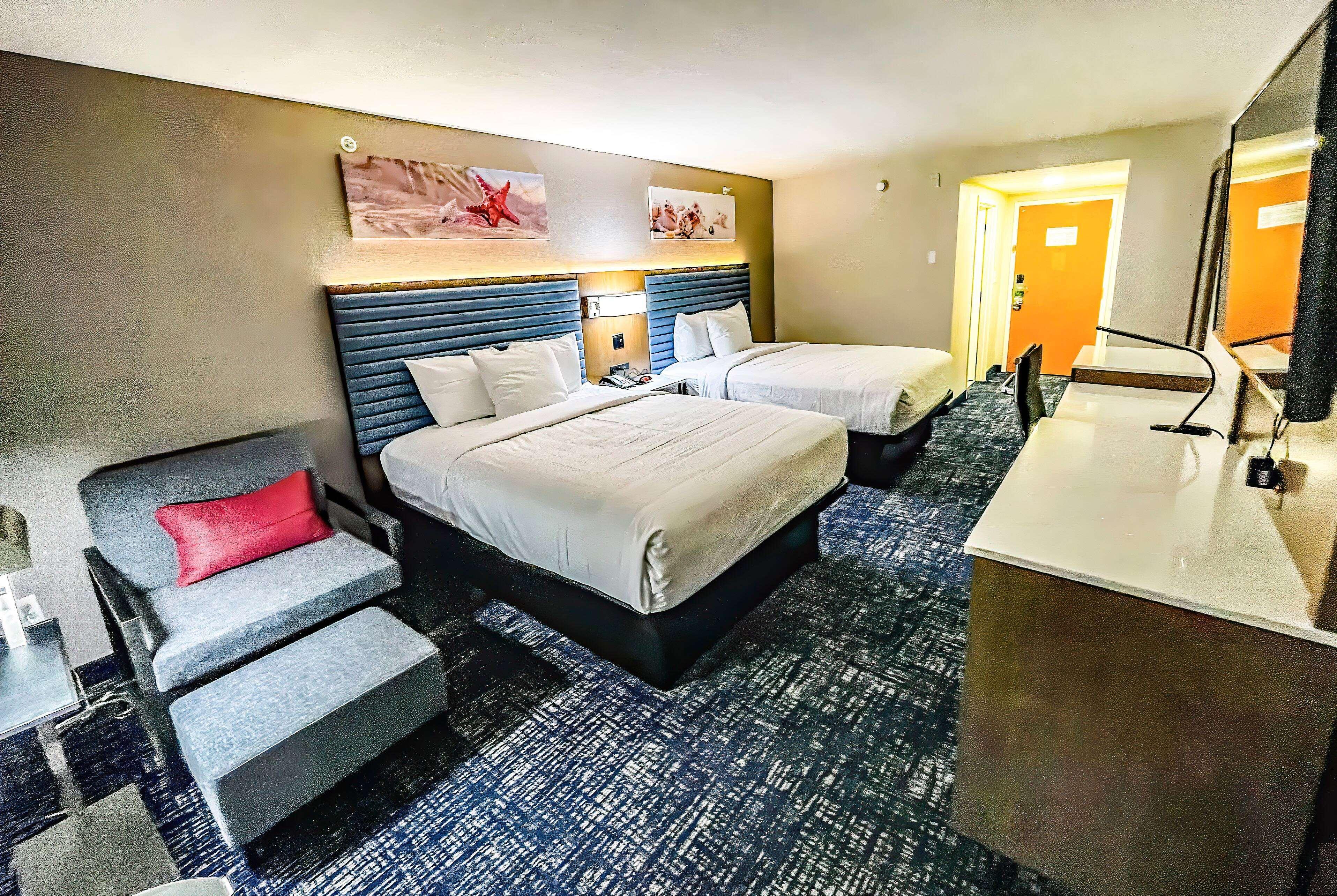 Quadruple Two Queen Beds