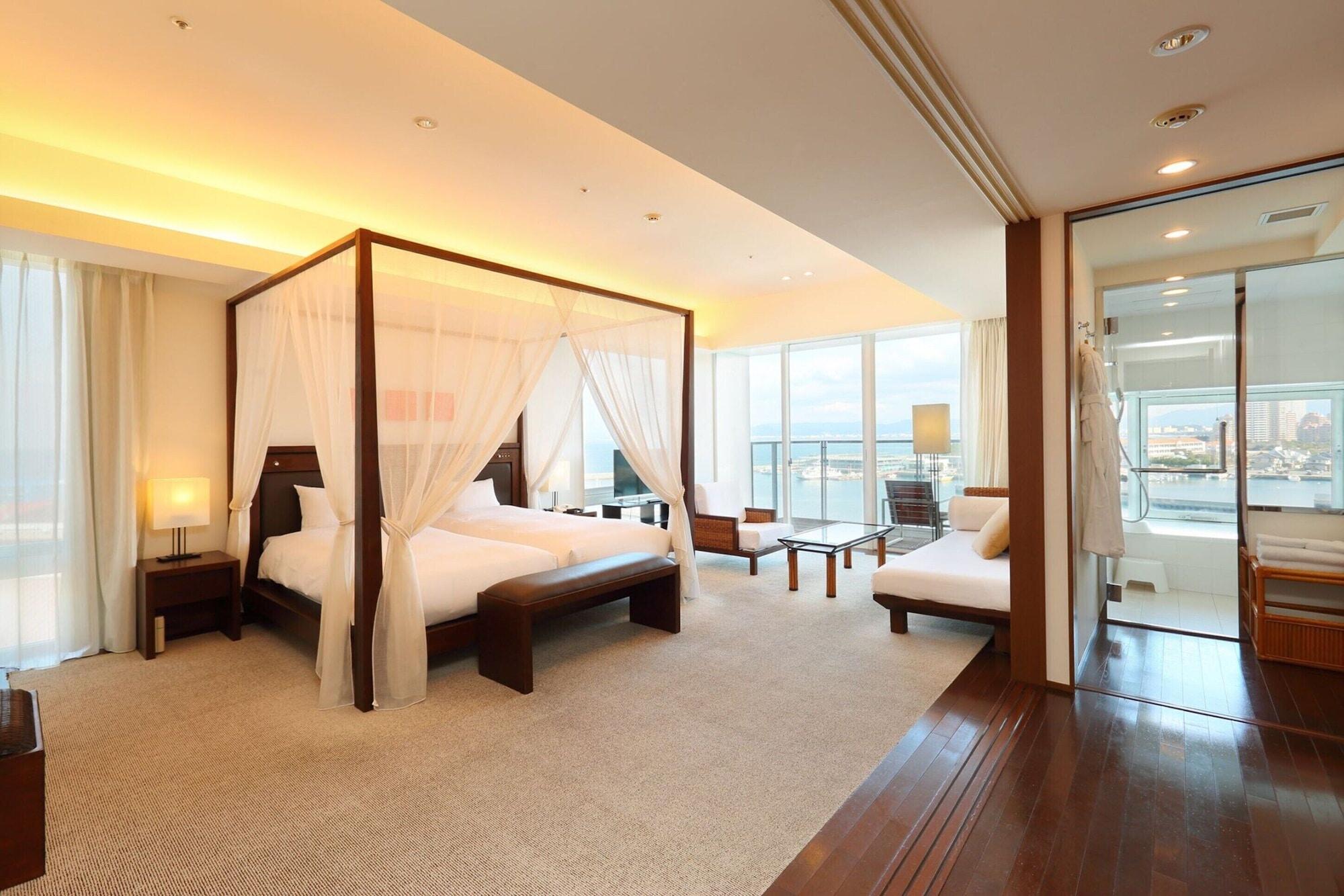 Twin Deluxe Two Beds