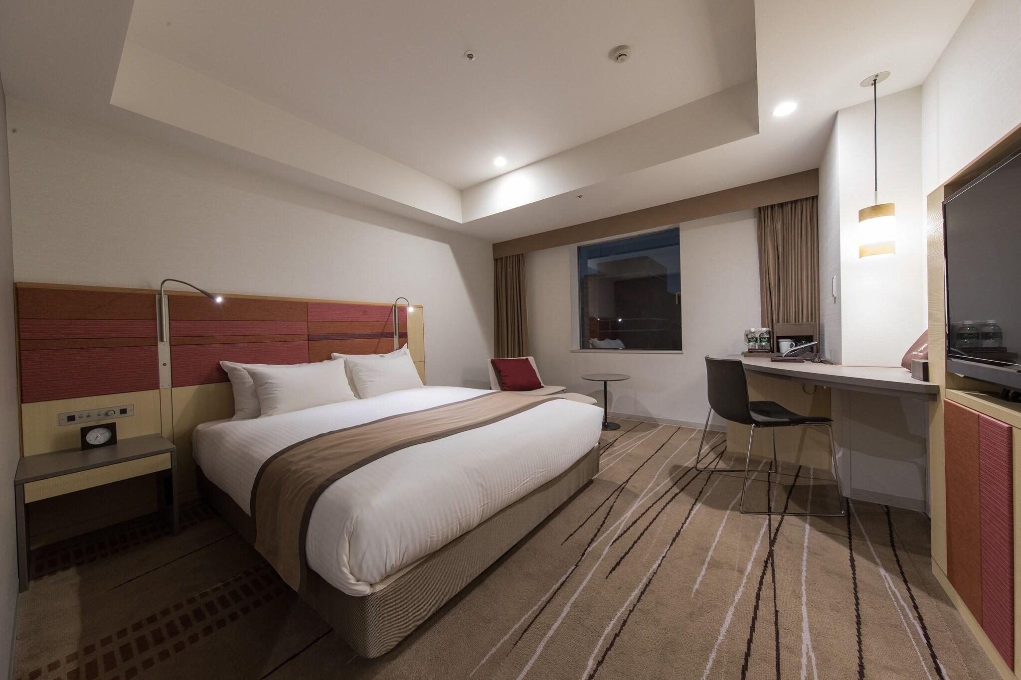 Double Superior Queen Bed