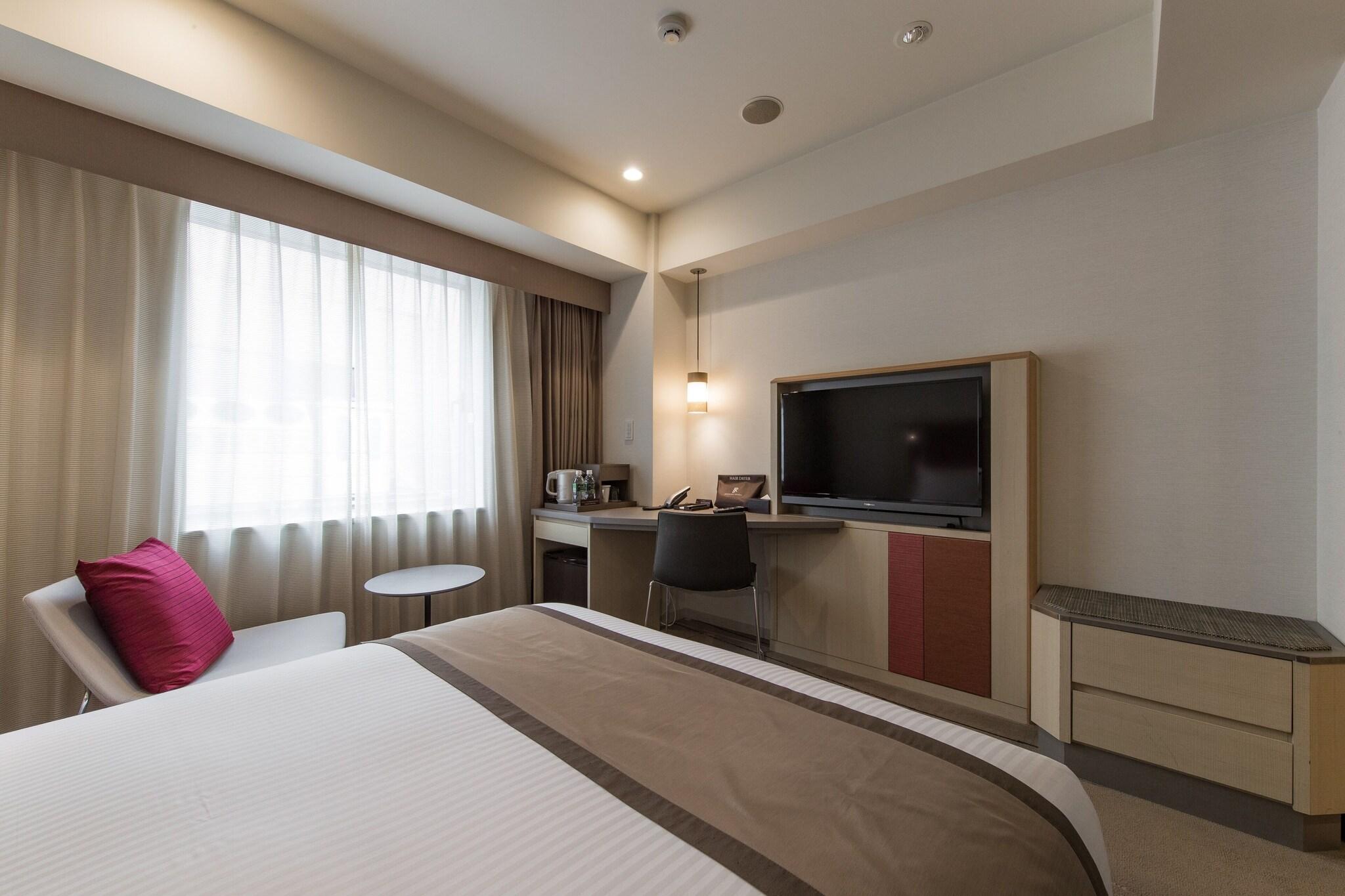 Double Superior Queen Bed