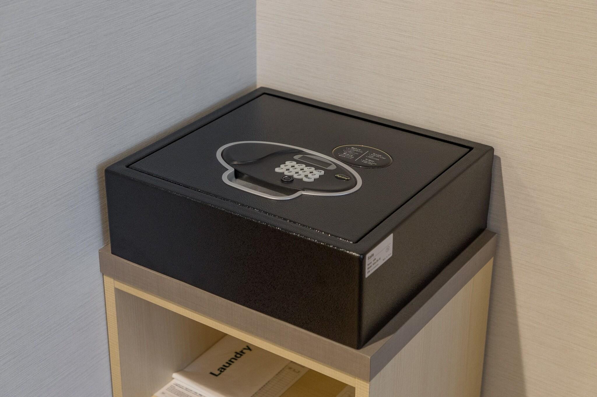 Double Queen Bed Non Smoking