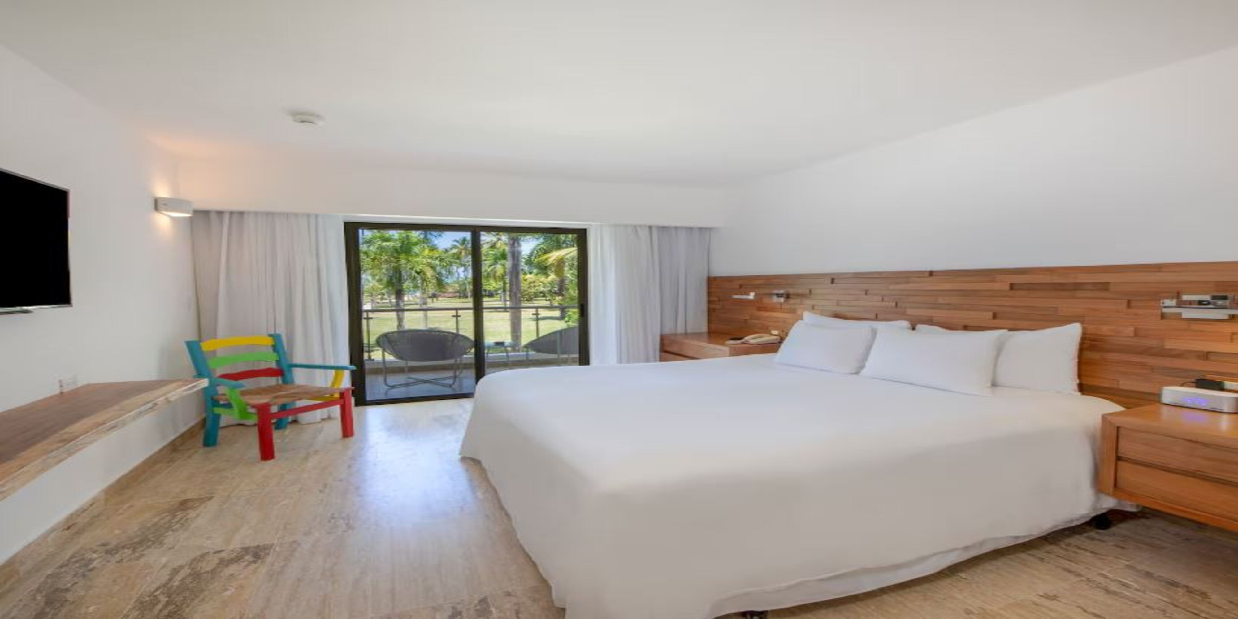 Bungalow King Size Bed