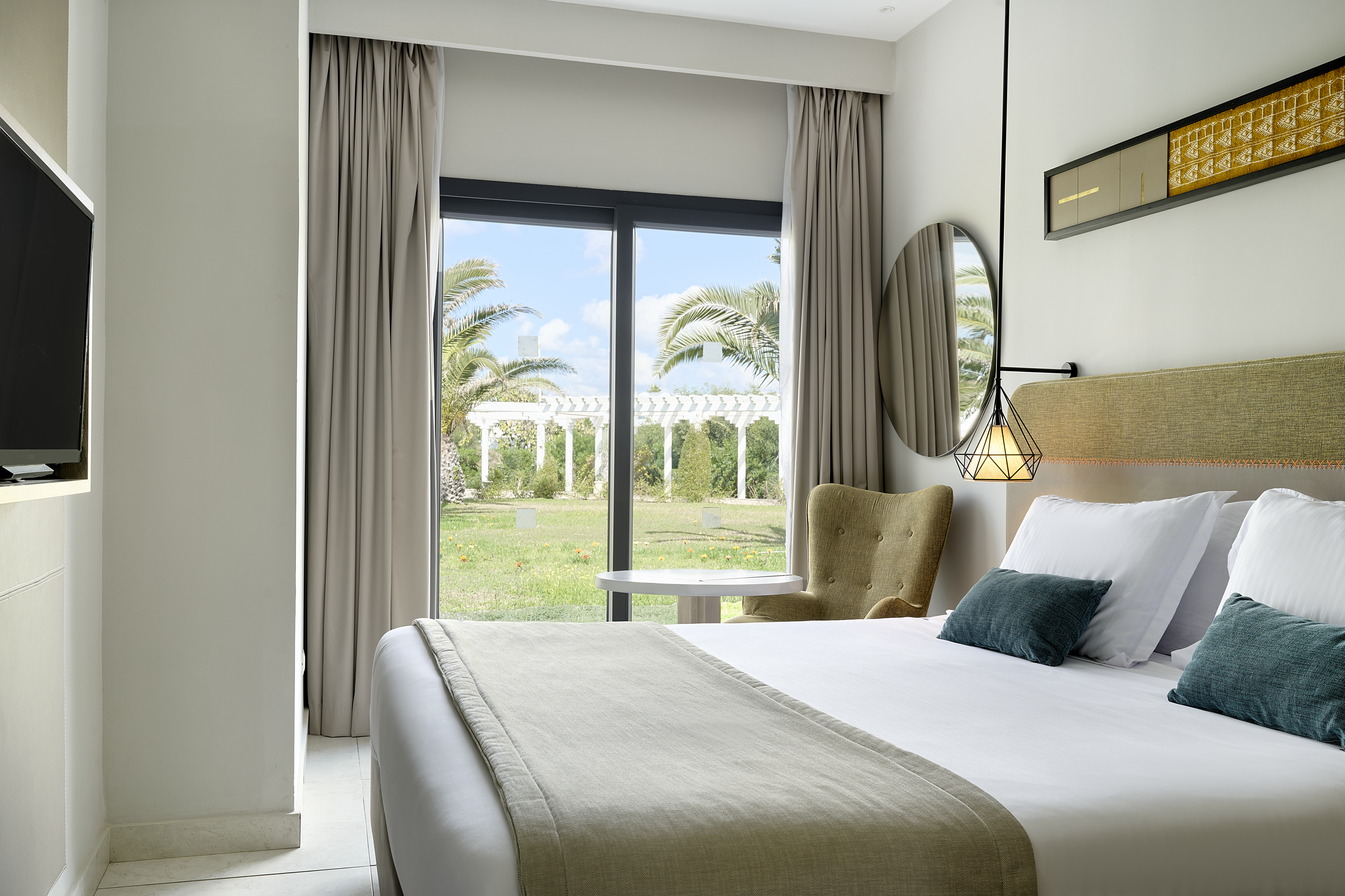 Bungalow Garden View