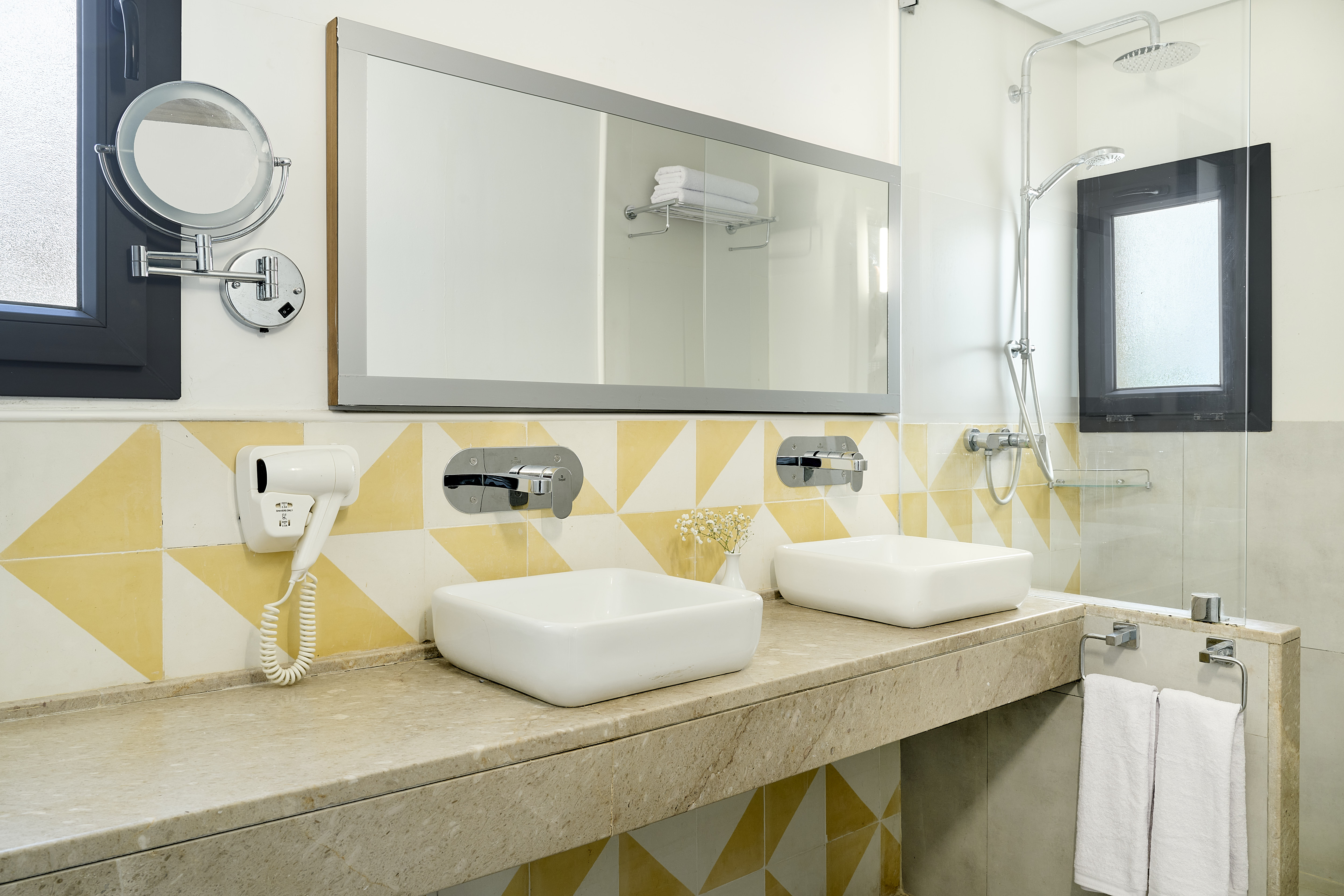 Bungalow Garden View