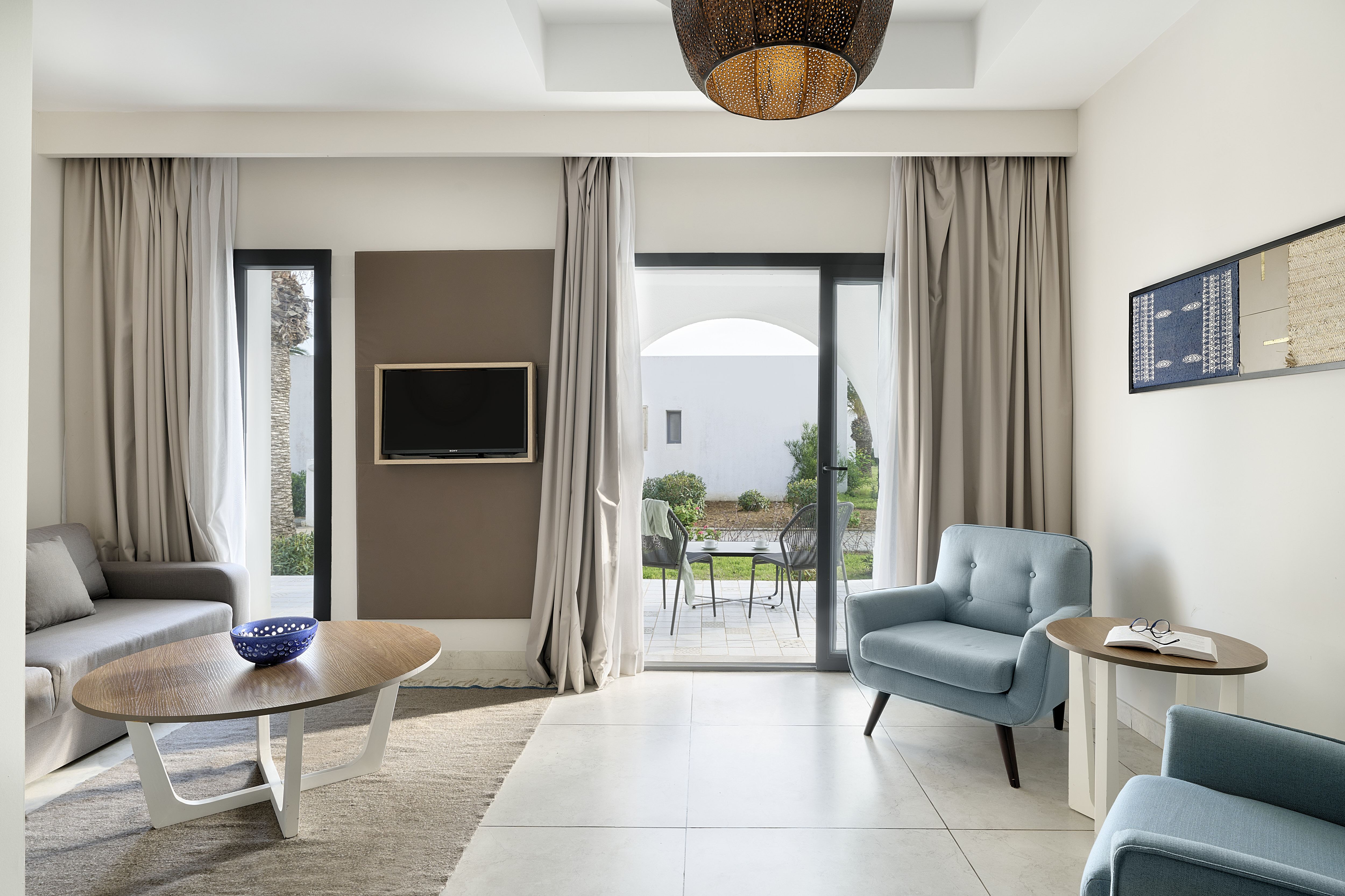 Bungalow Garden View