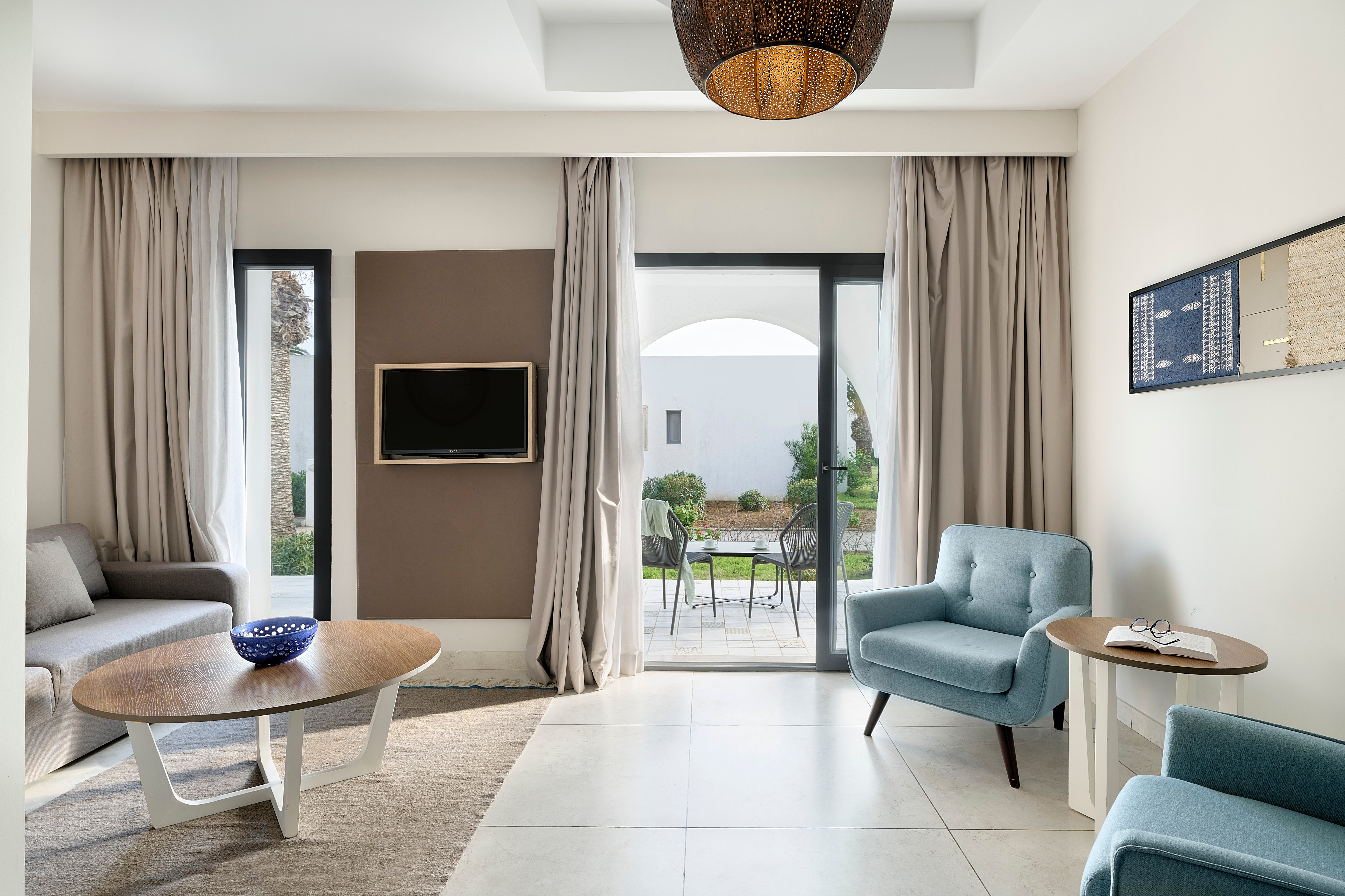 Bungalow Garden View