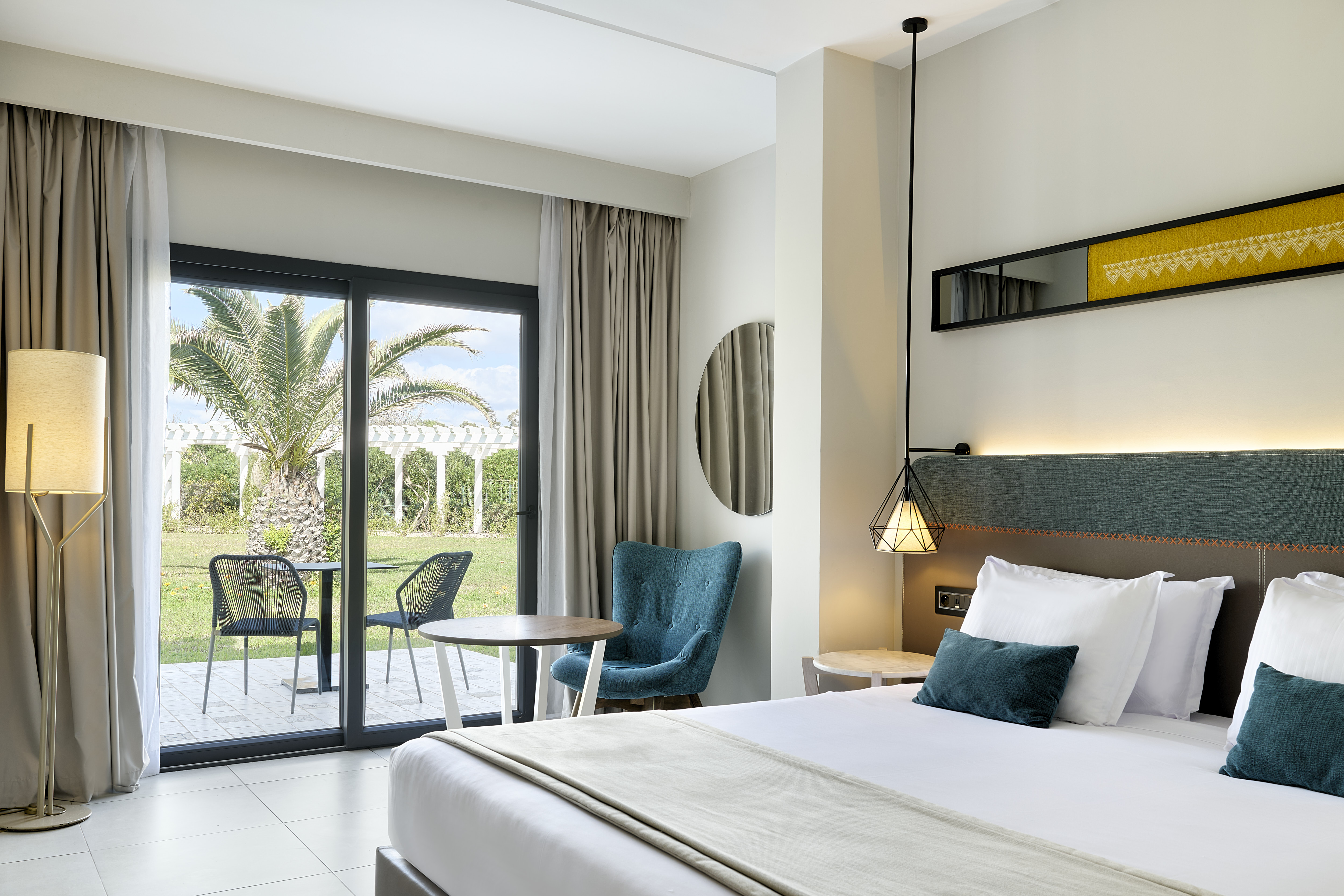 Bungalow Garden View