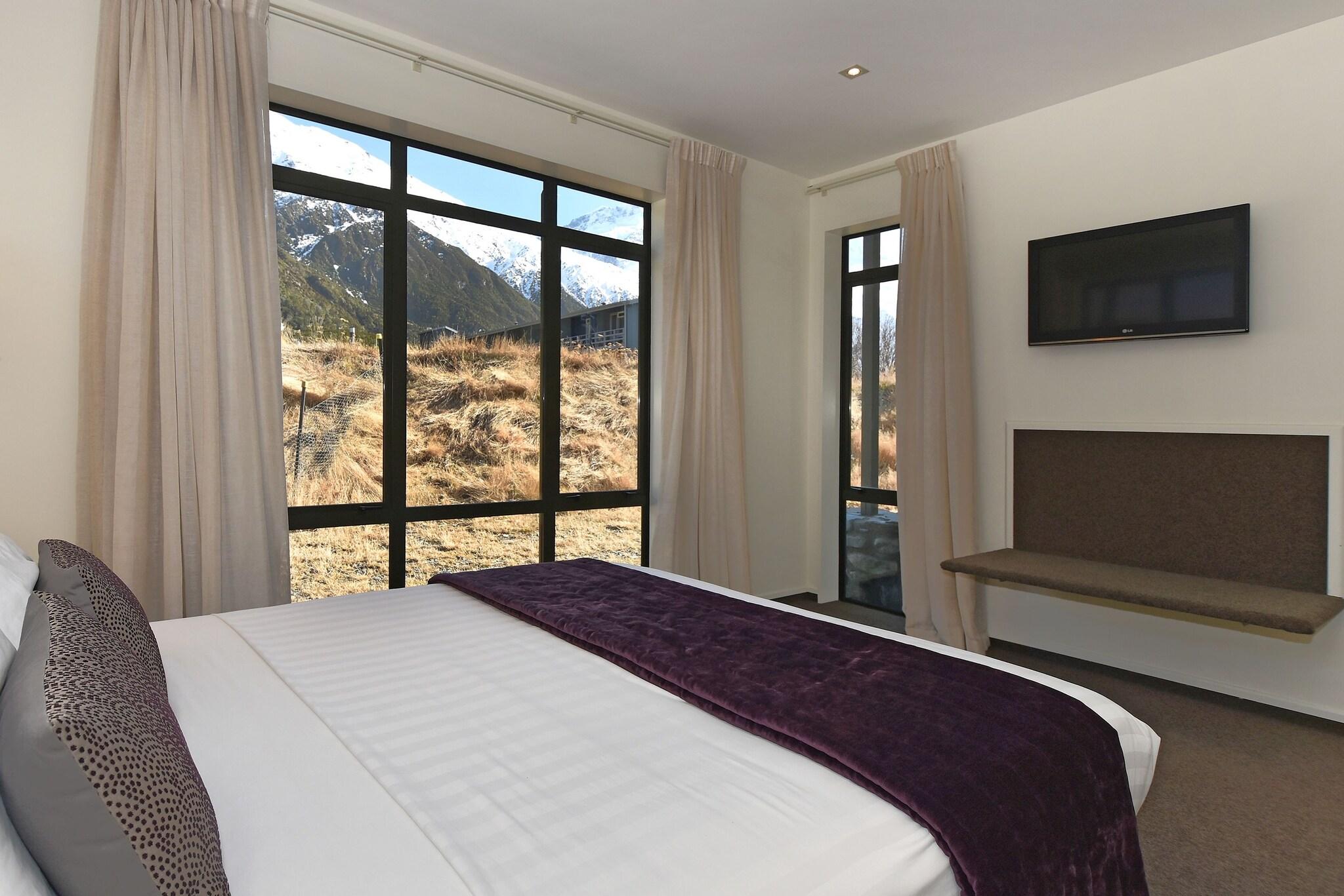 Apartment Queen Bed Two Bedrooms