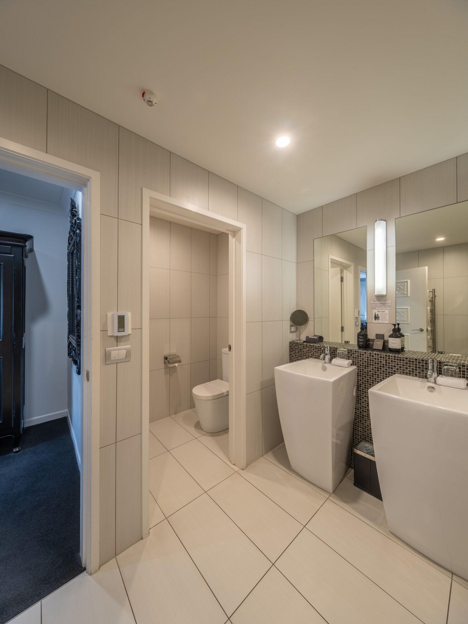 Family Room Three Beds