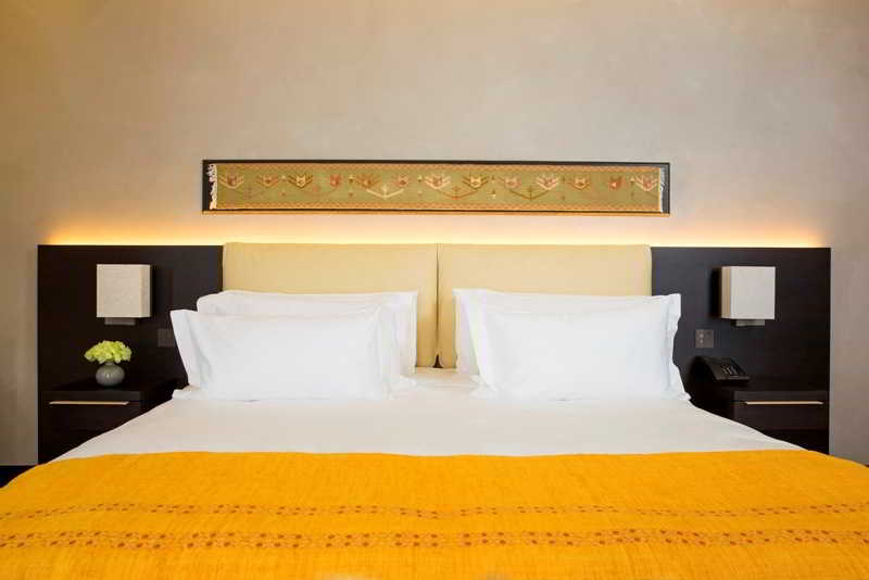 Double Superior King Bed