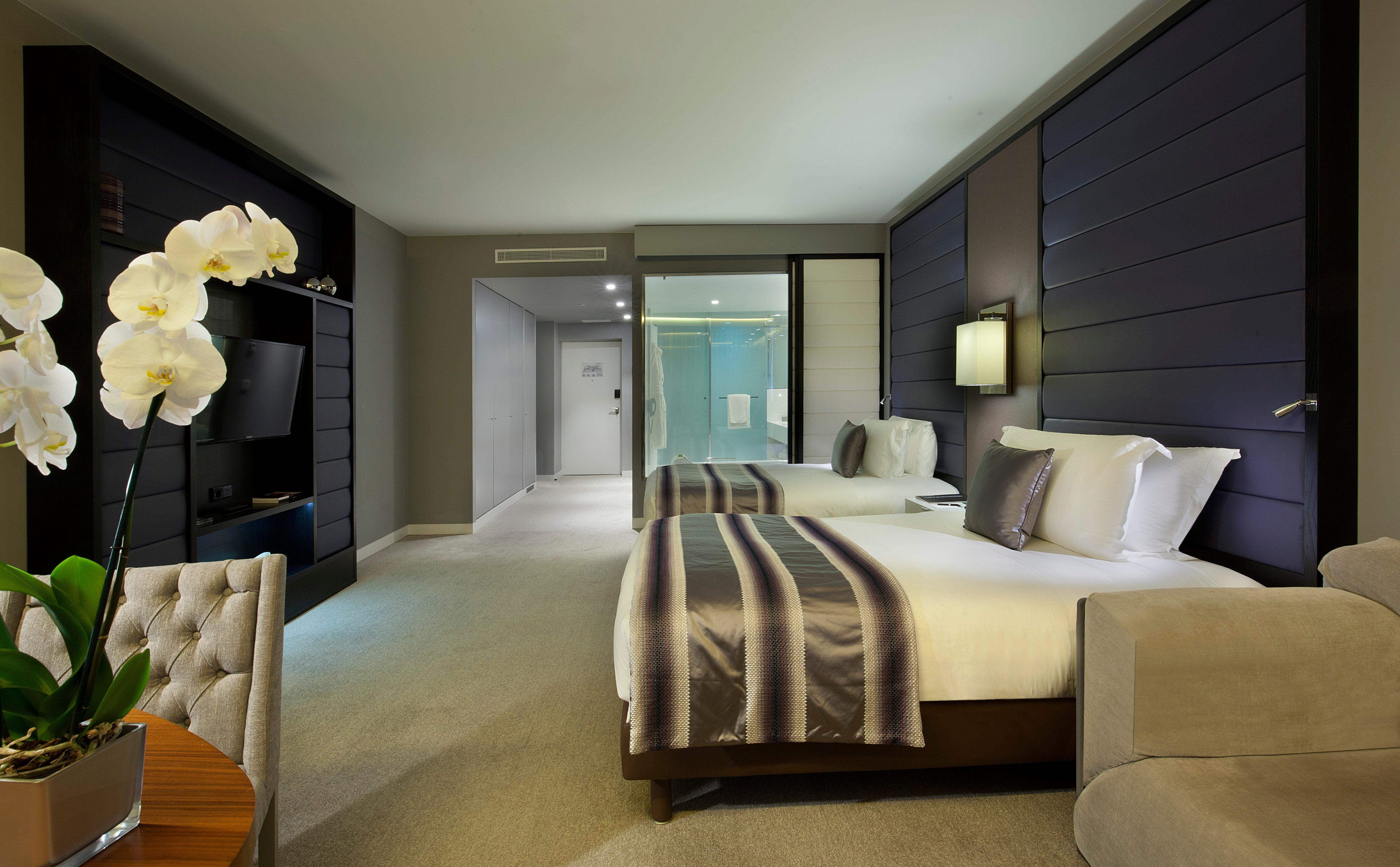 Twin Accessible with Views