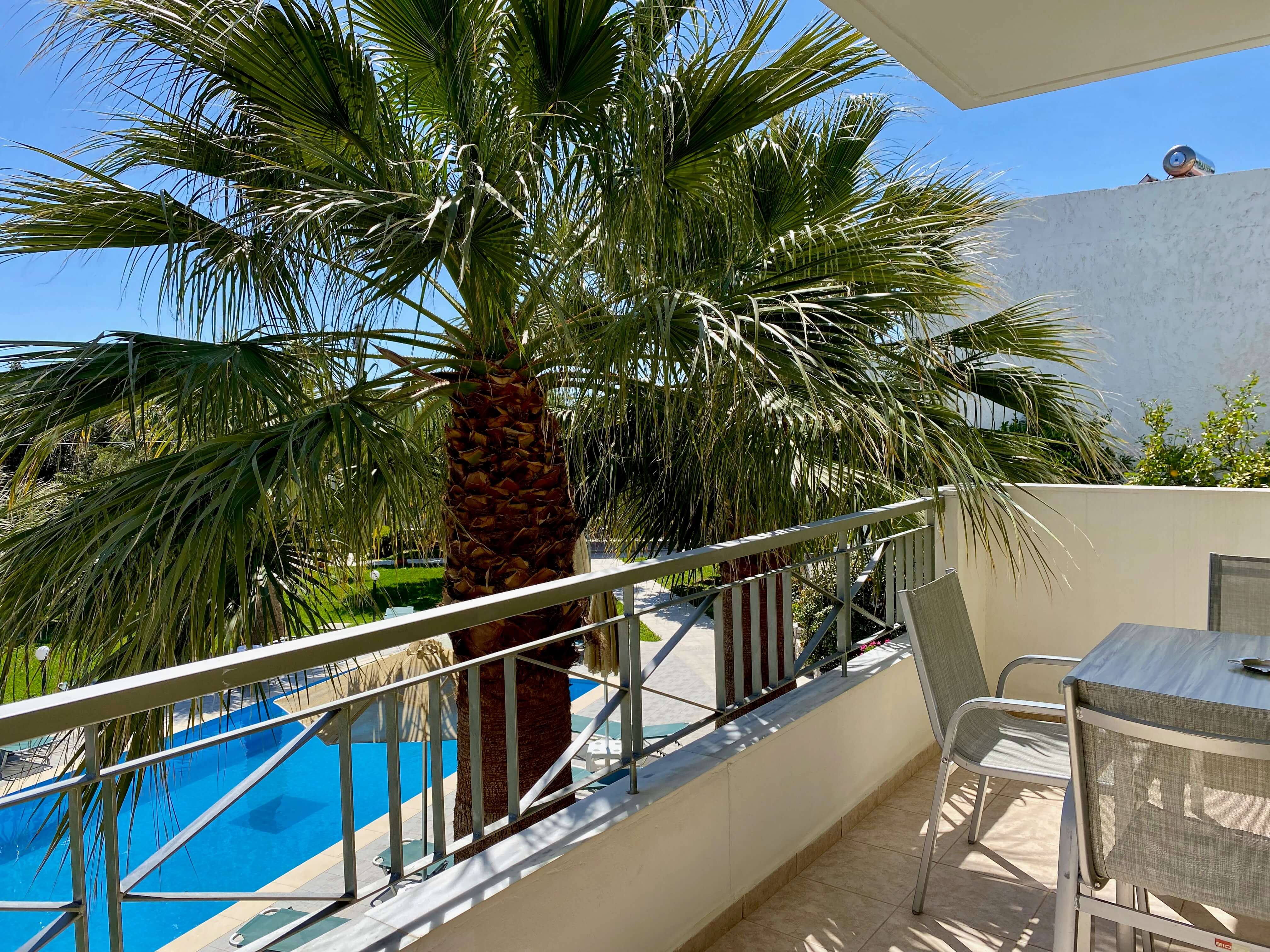 Studio Superior Capacity 3