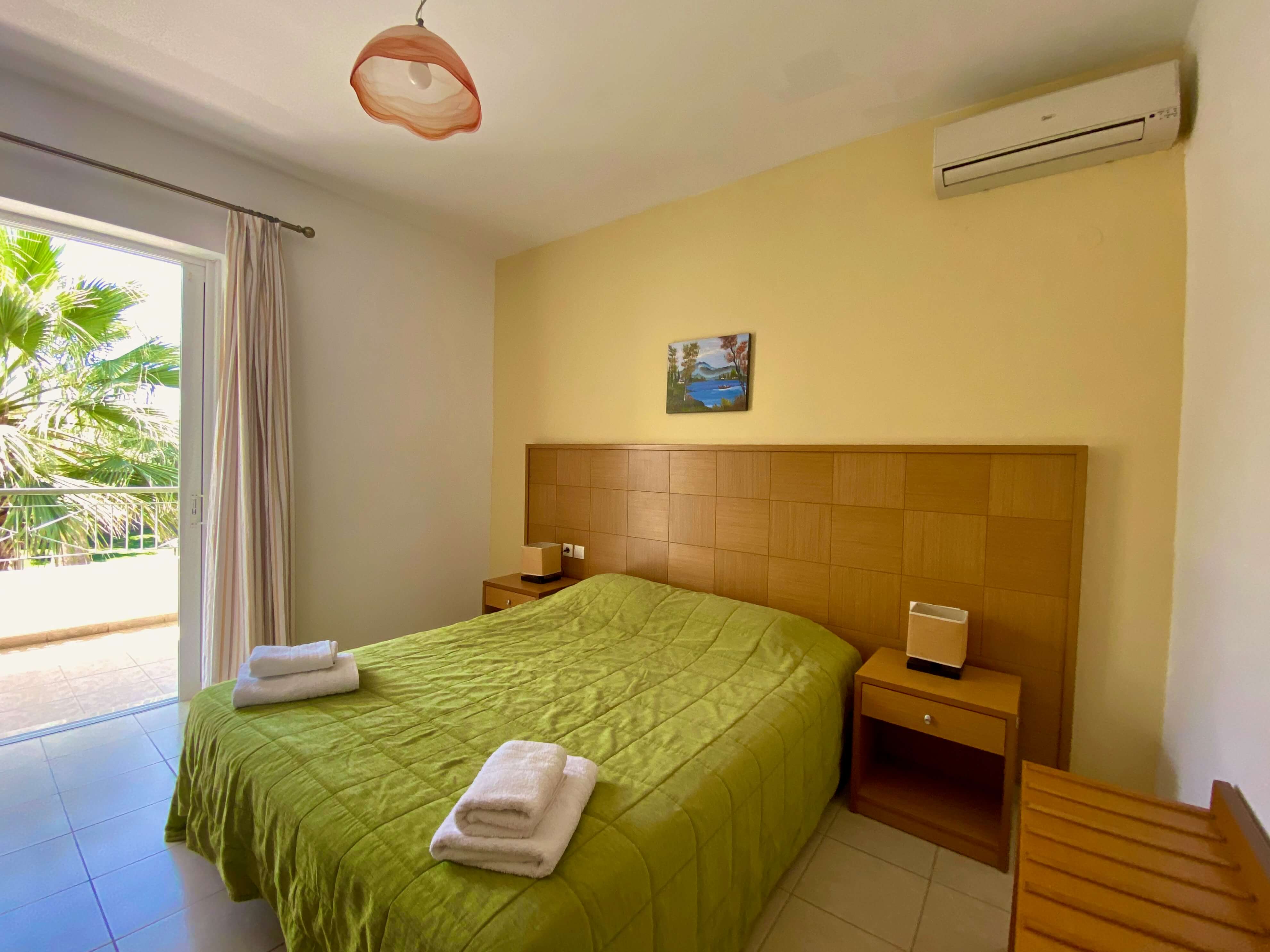 Studio Superior Capacity 2