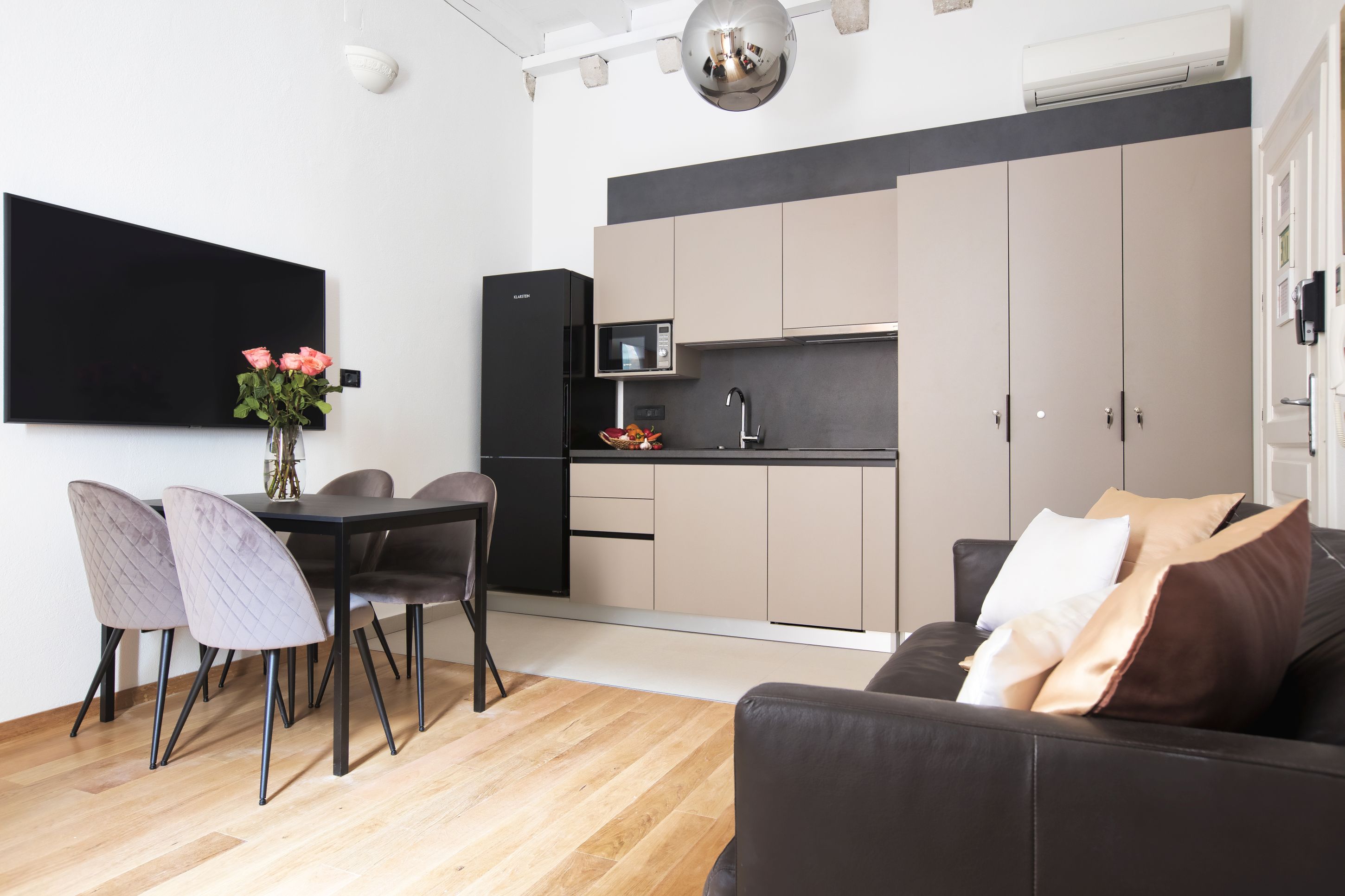 Apartment Deluxe One Bedroom