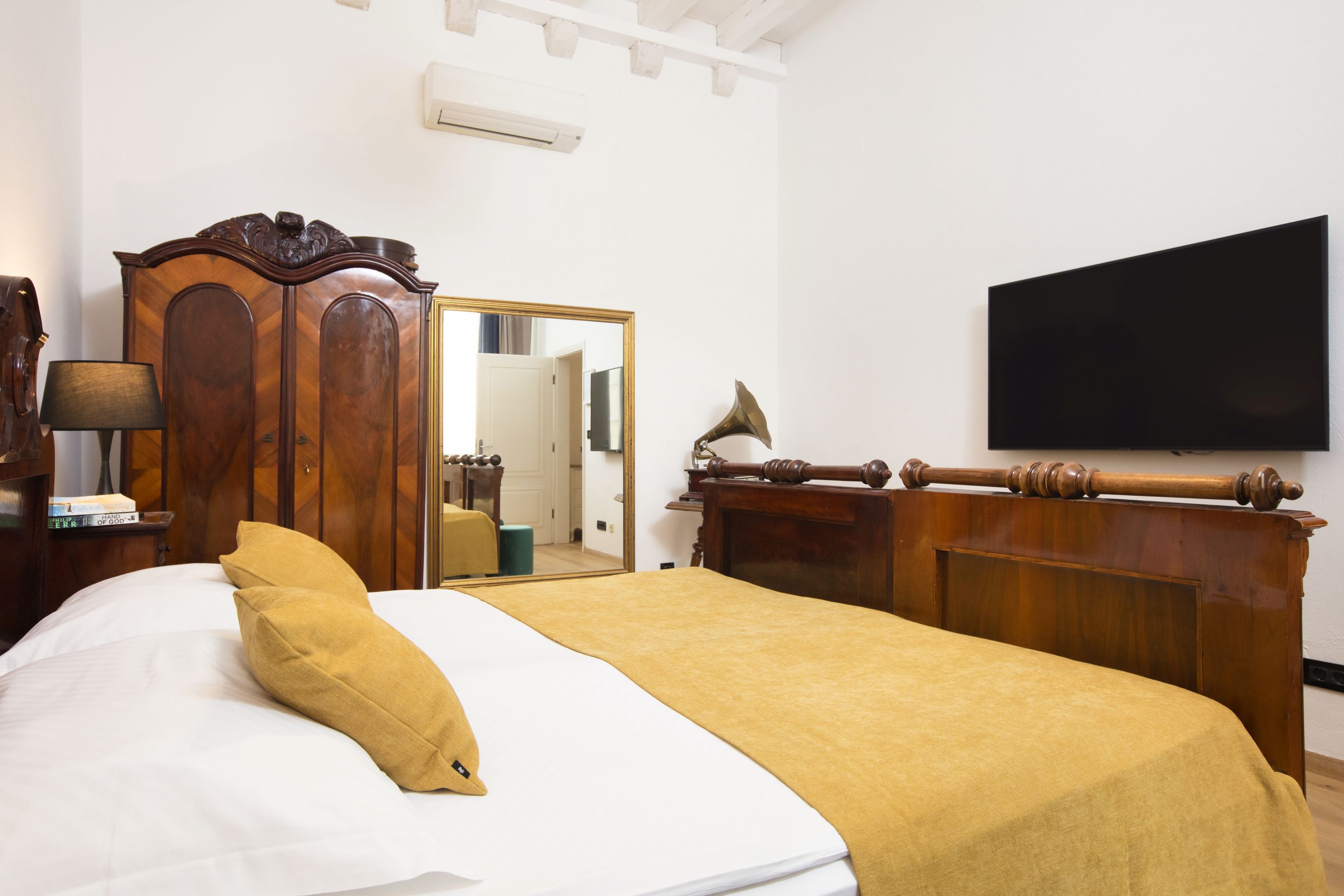 Apartment Deluxe One Bedroom