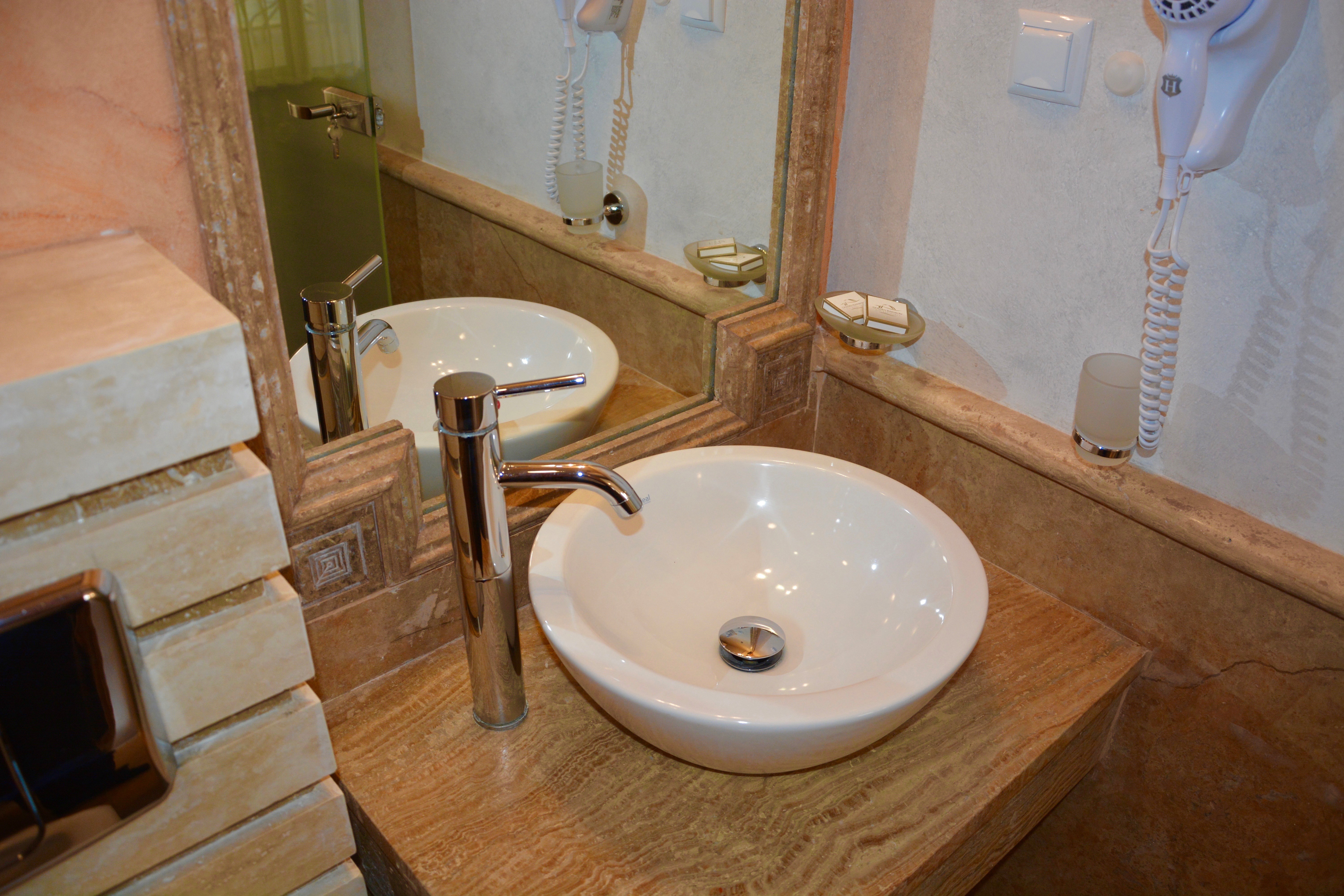 Apartment Two Bedrooms One Bathroom