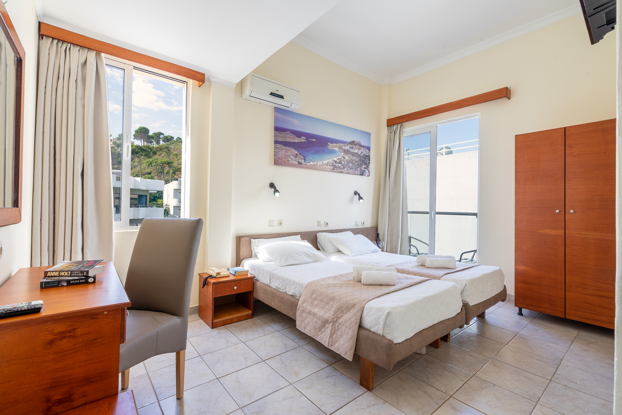 Double or Twin Standard