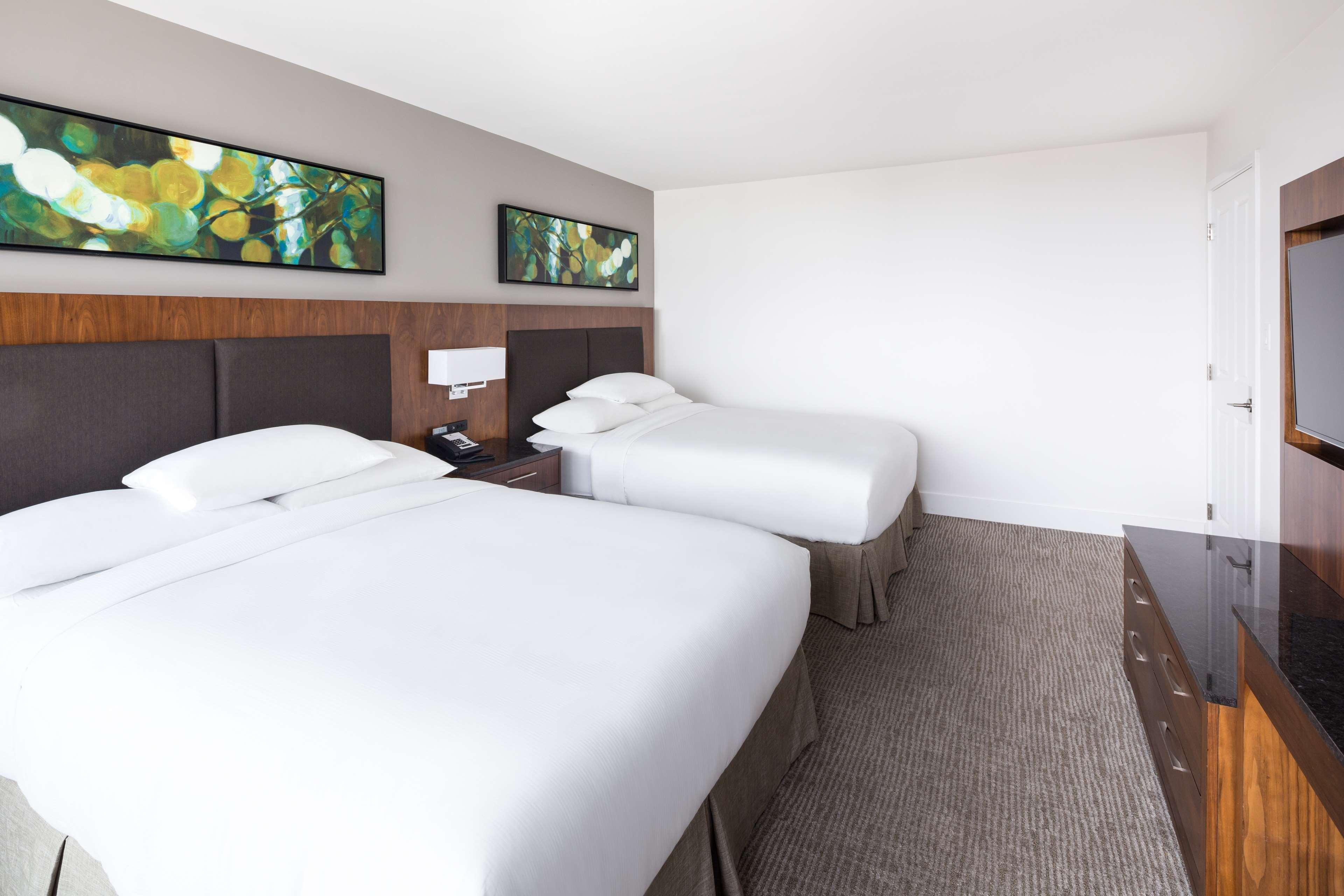 Suite City View Two Queen Beds