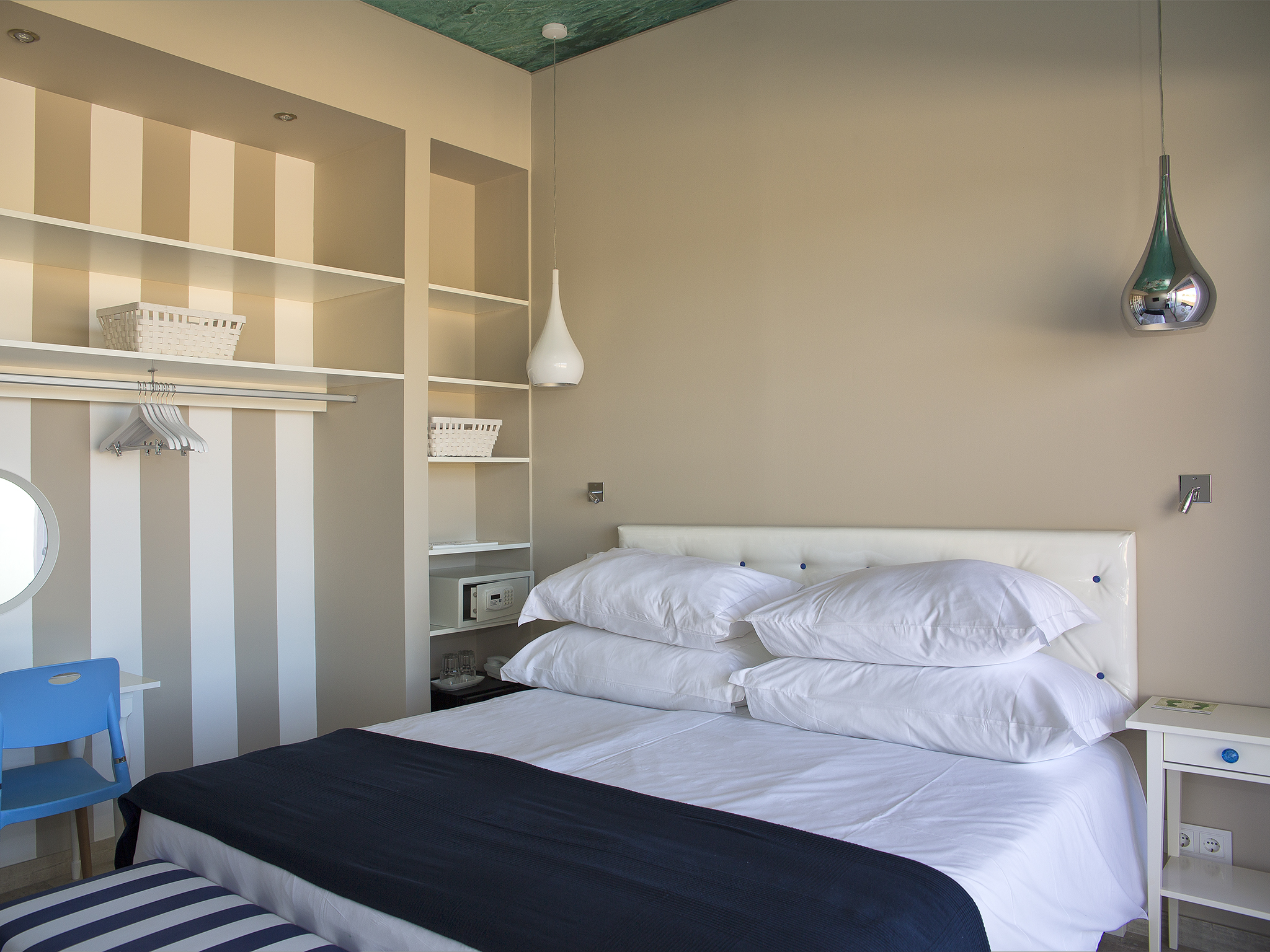 Single Superior Pool View