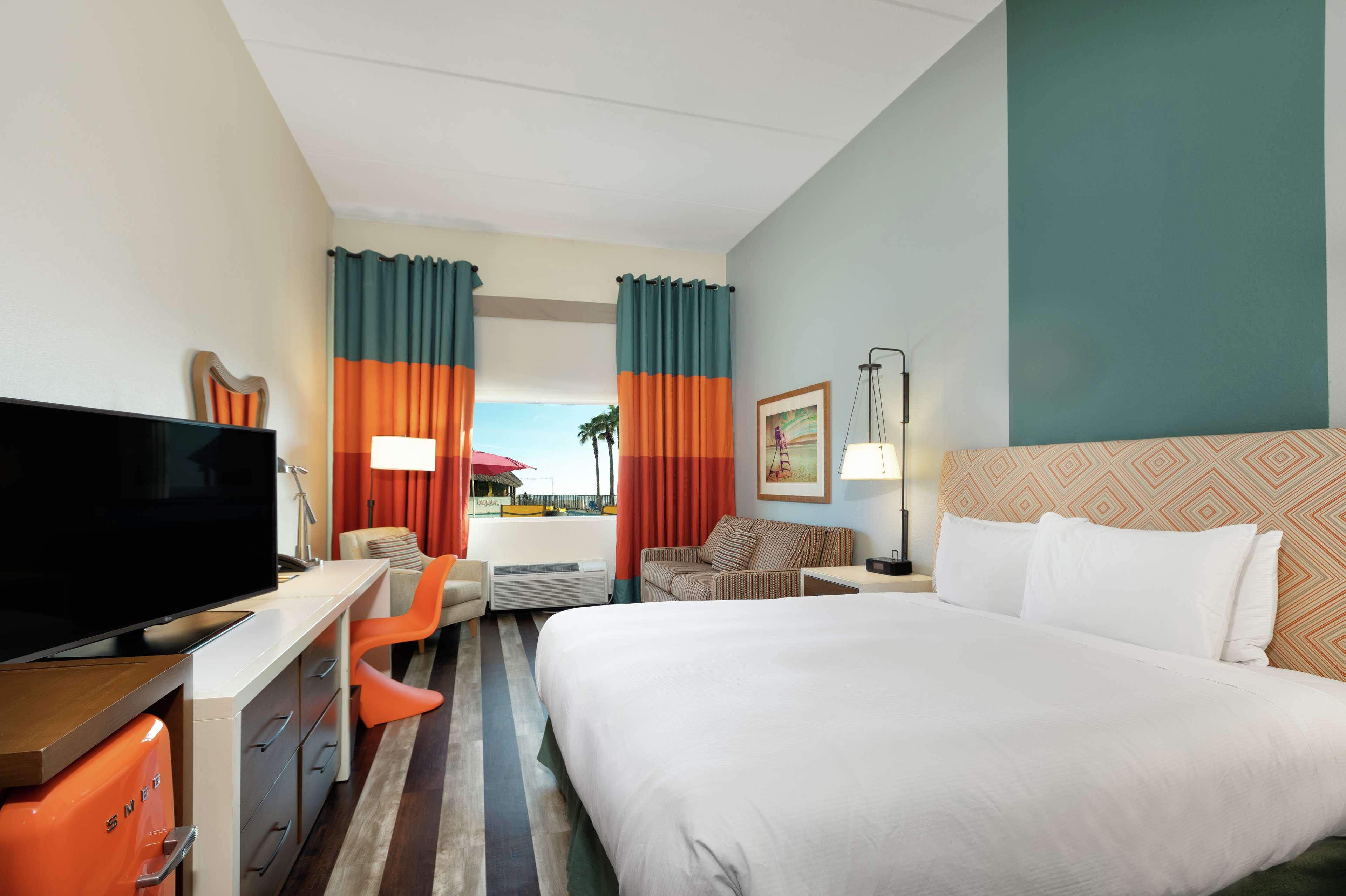 Double Accessible King Size Bed