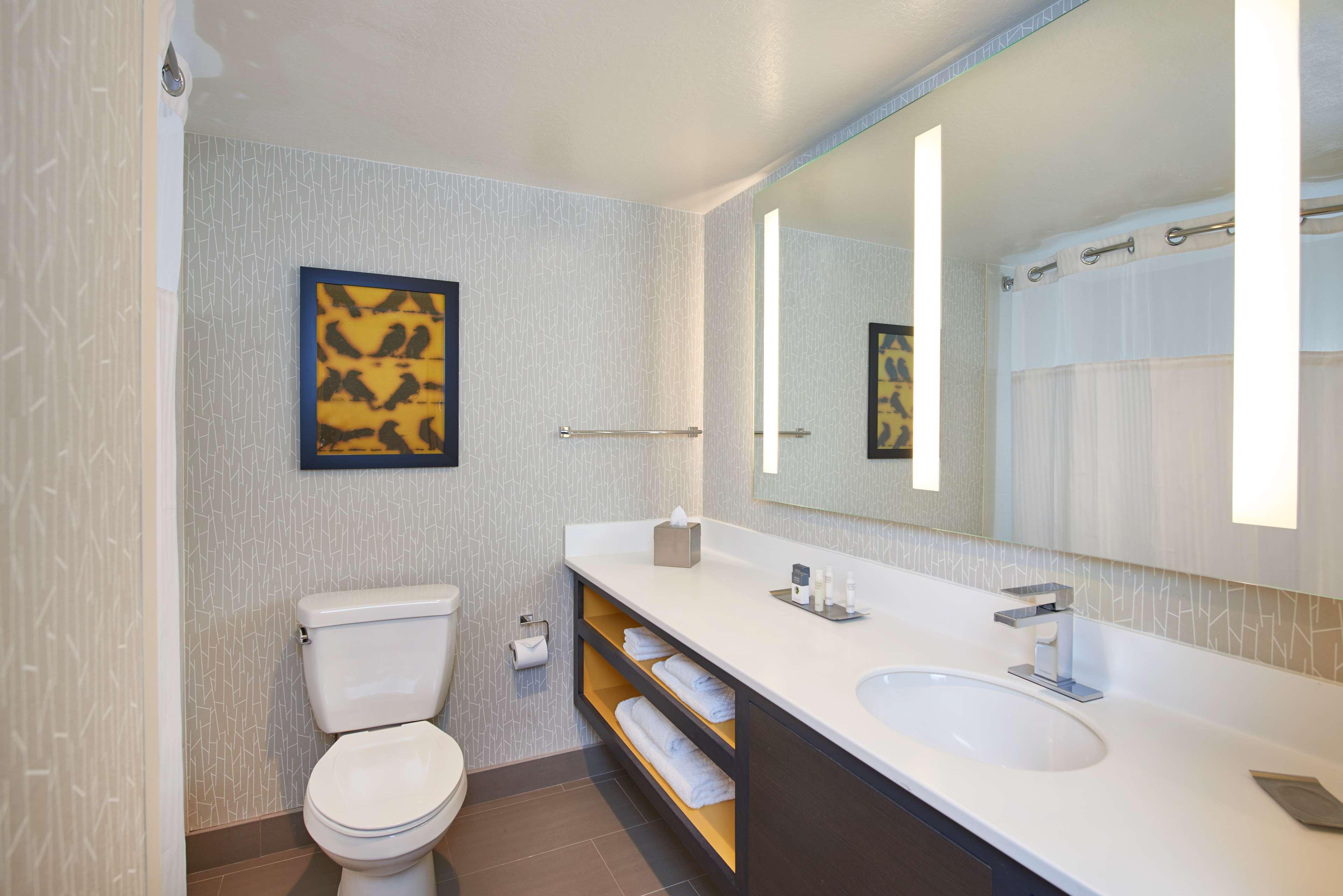 Double Two Queen Beds Non Smoking