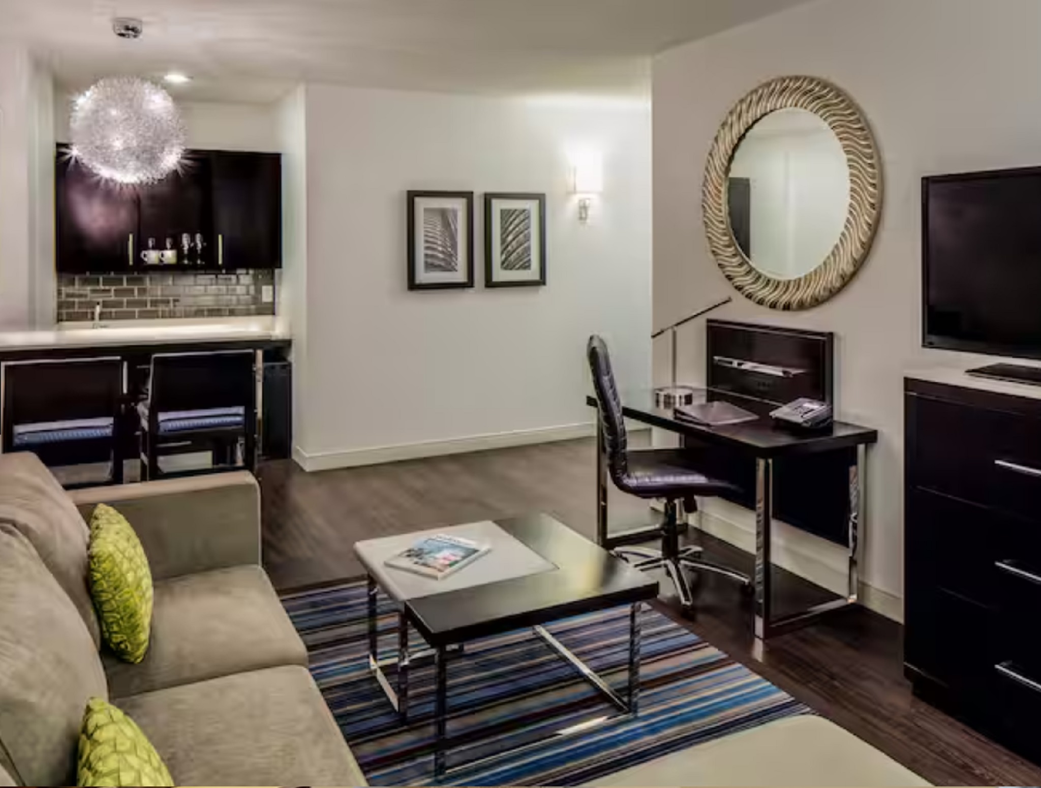 Suite King Bed One Bedroom 