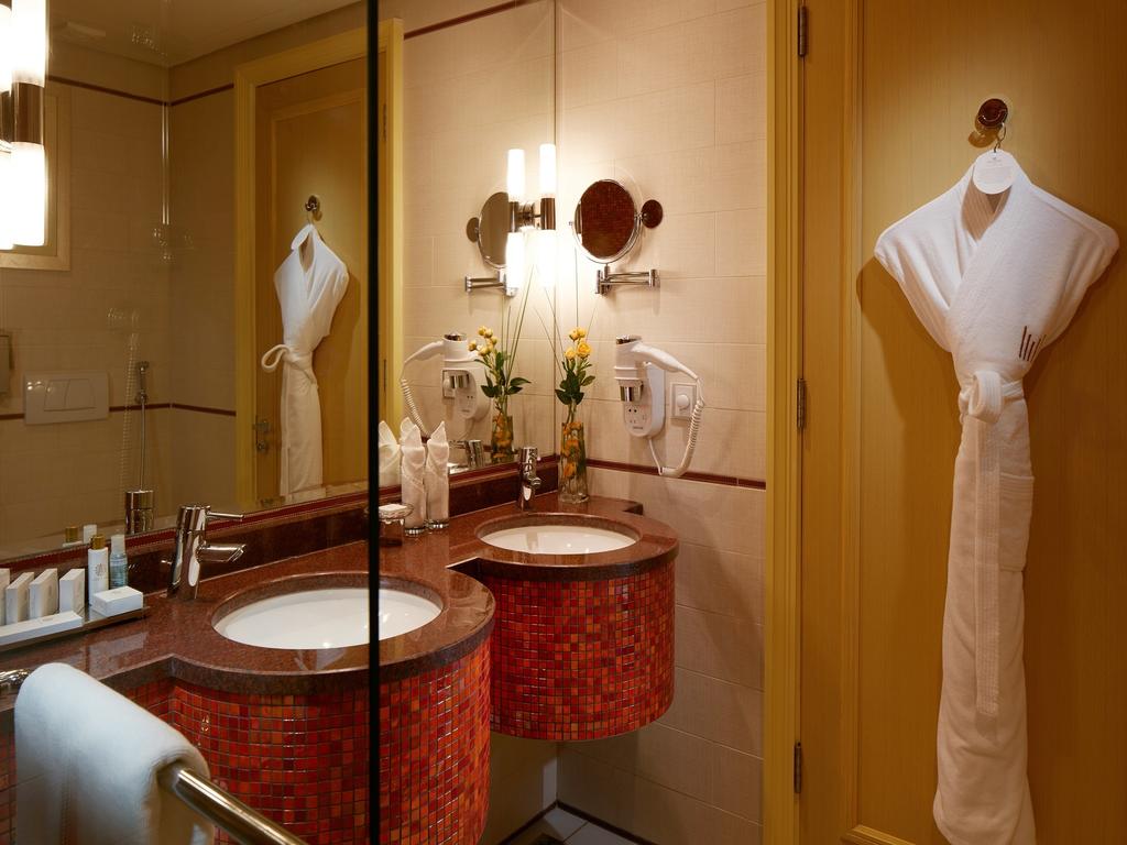 Double or Twin King Bed Non Smoking