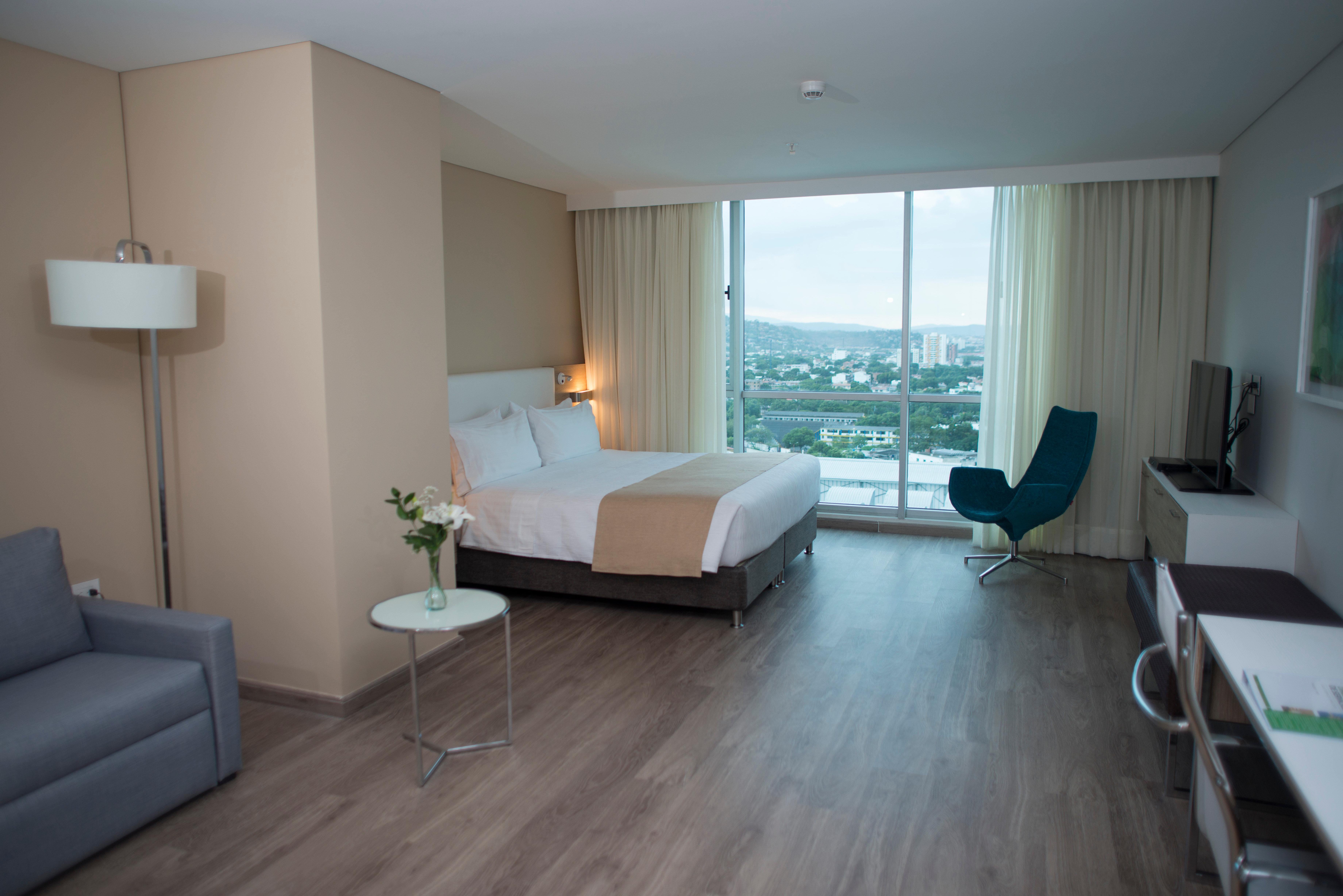 Junior Suite King Bed Non Smoking