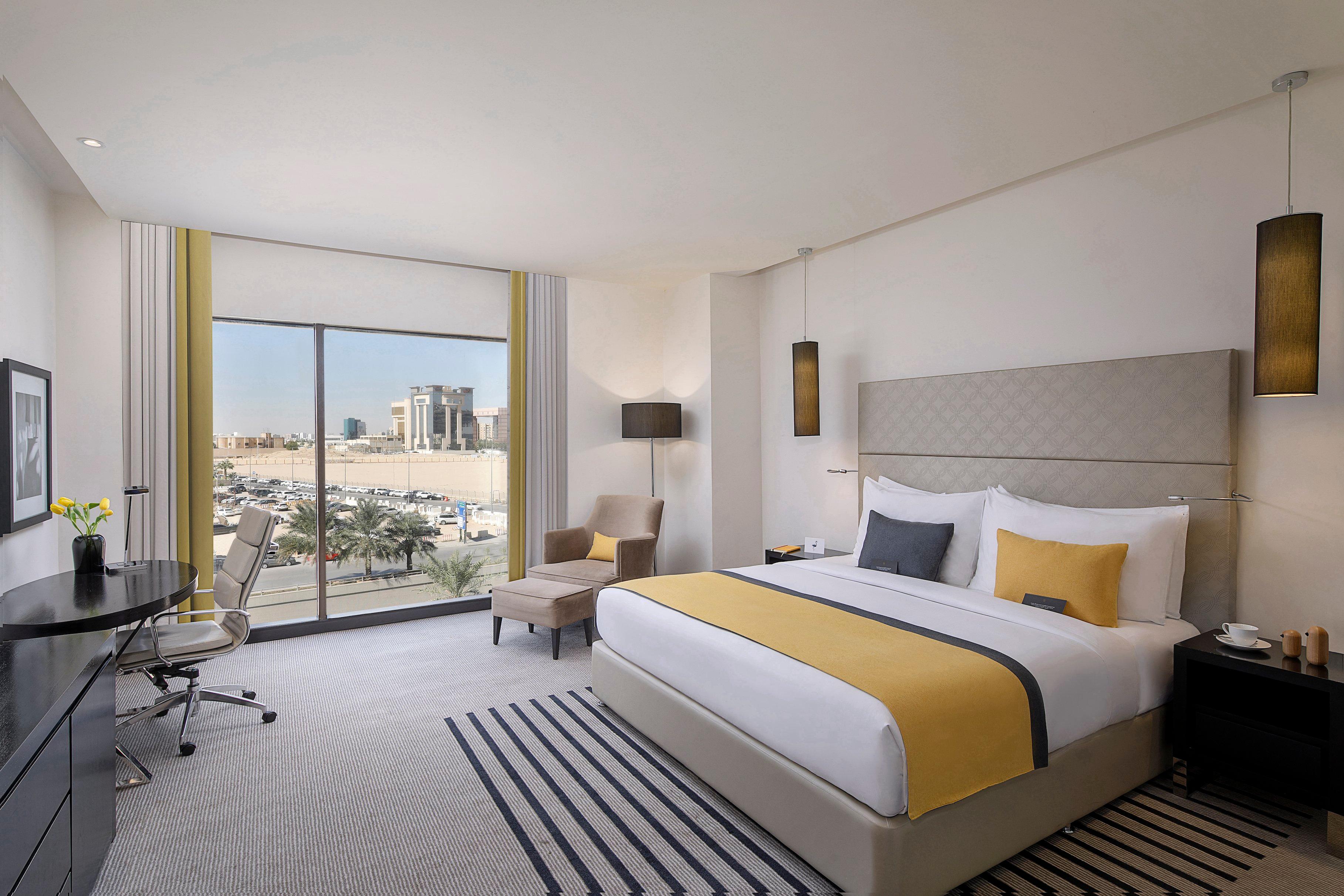 Suite City View King Bed