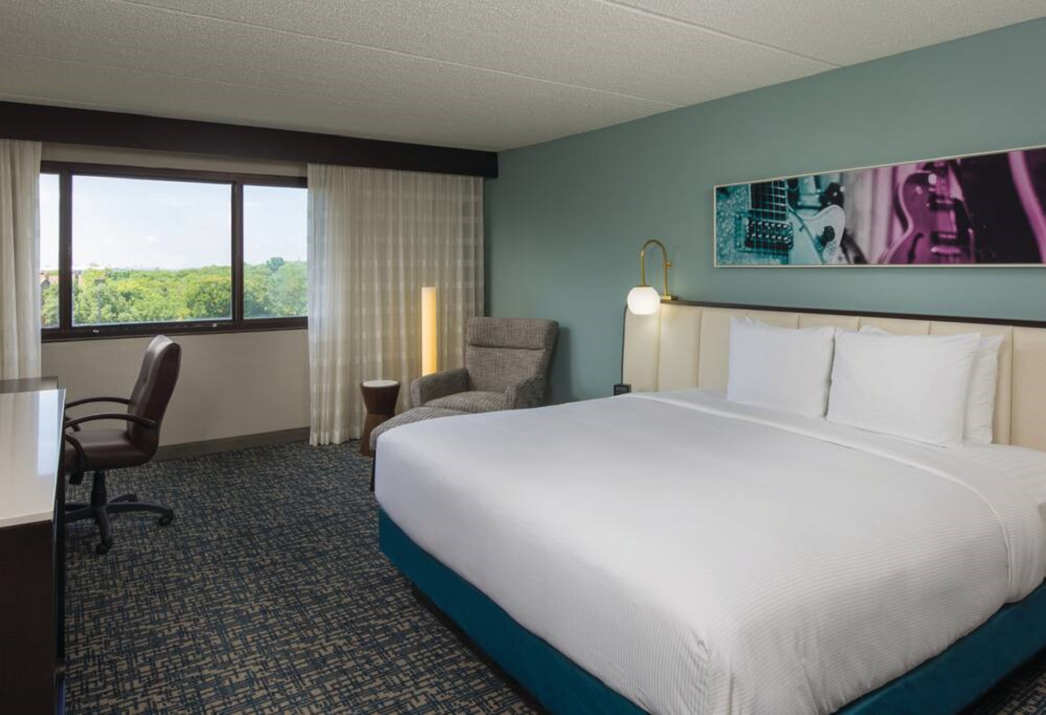 Double Accessible King Size Bed