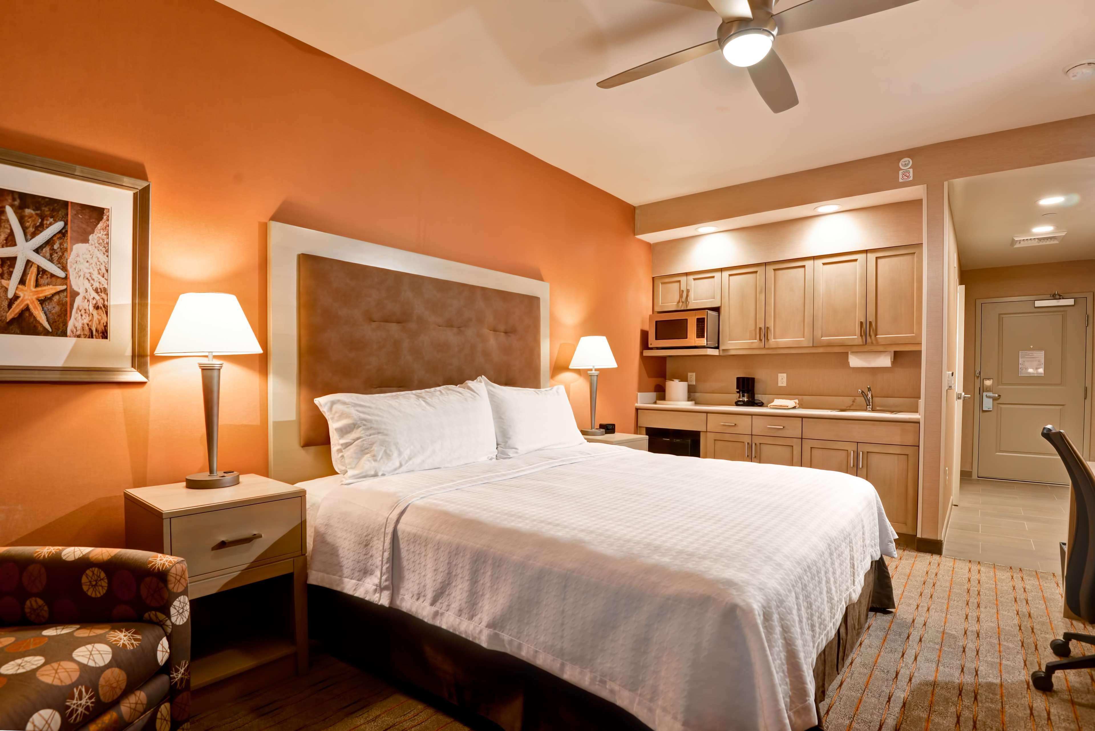 Suite King Size Bed