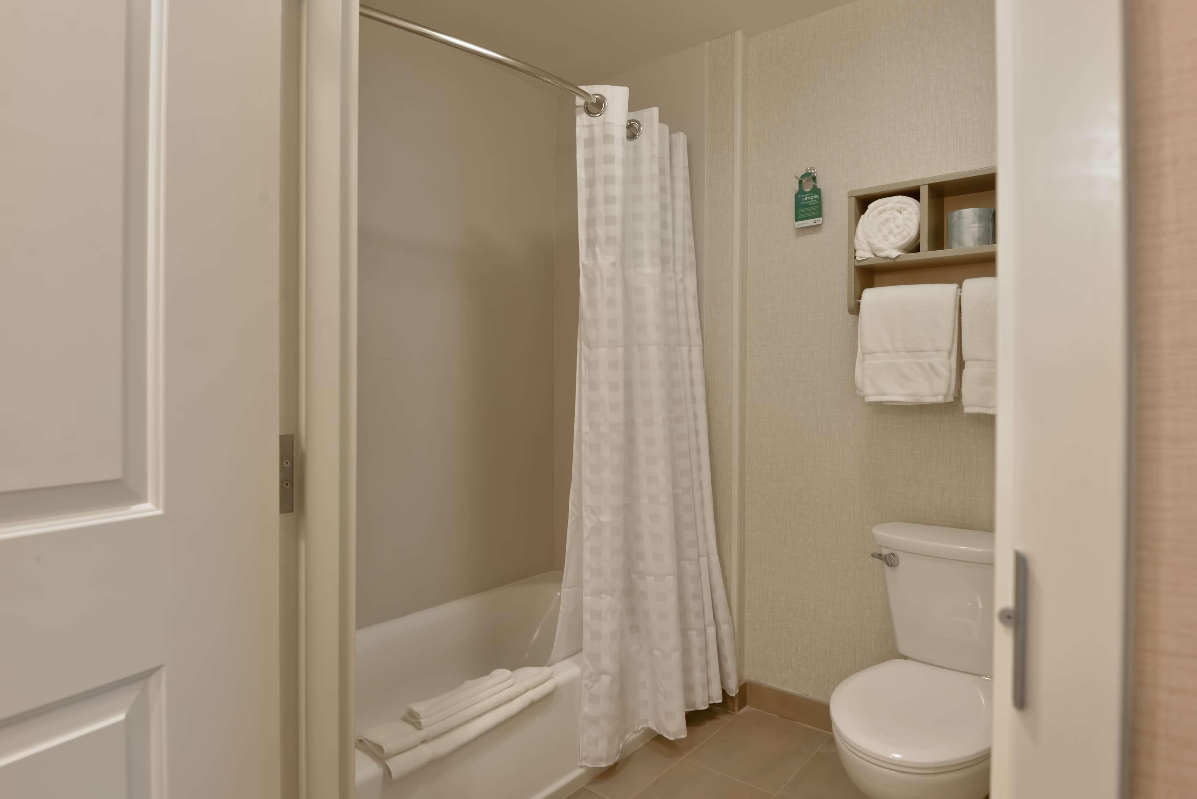 Suite King Size Bed