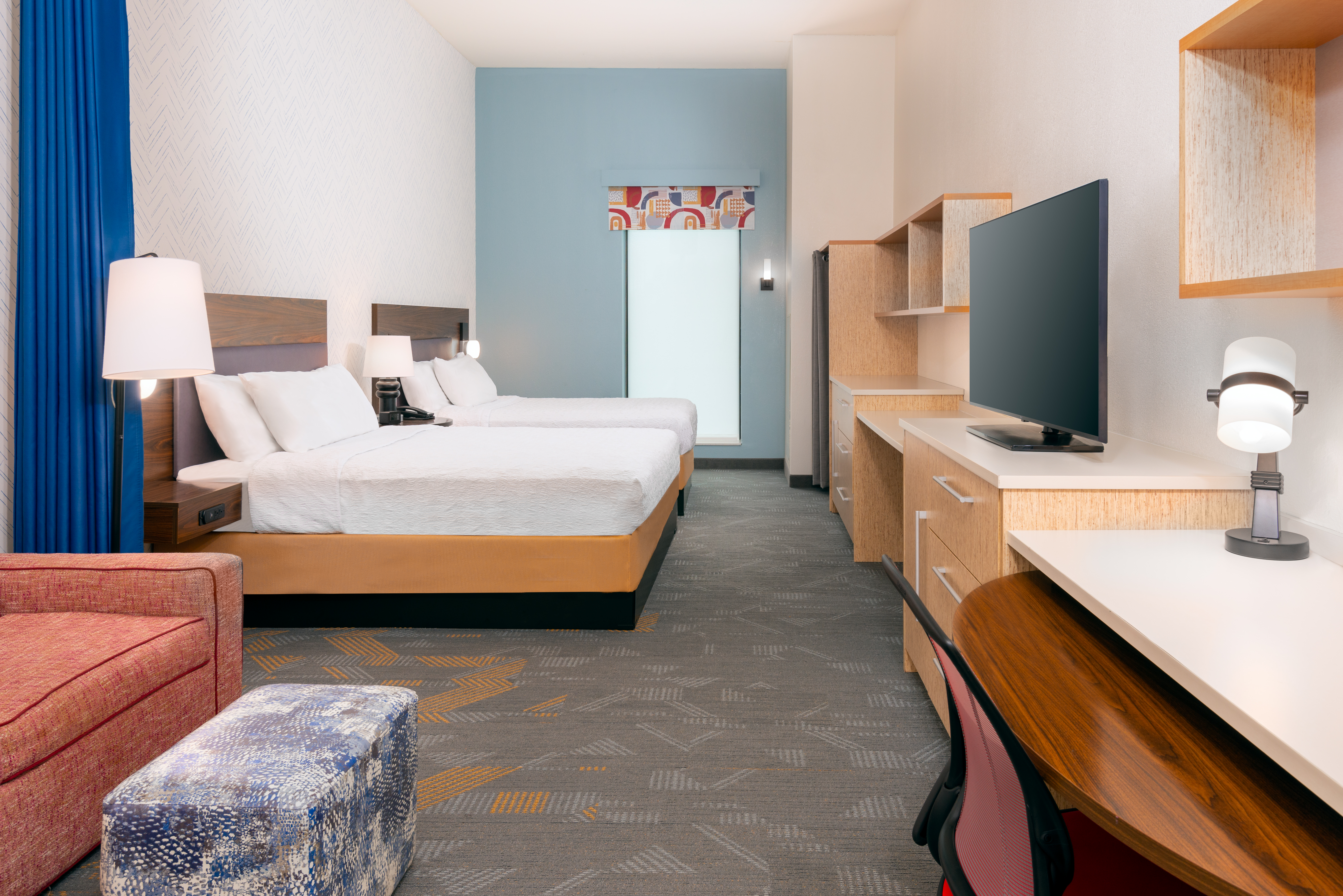 Studio Two Queen Beds Non Smoking